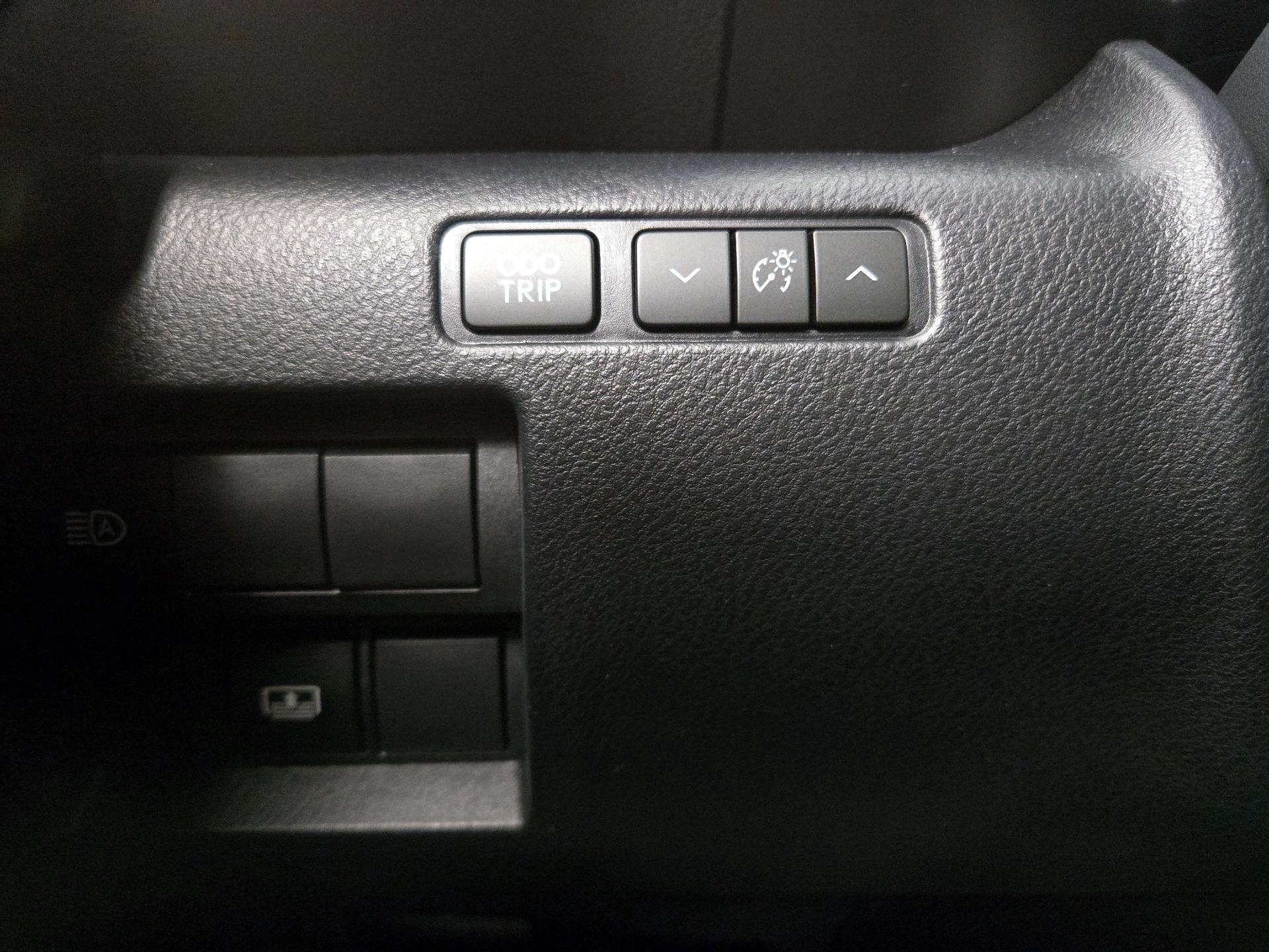 Thumbnail: 2022 Lexus IS - 13