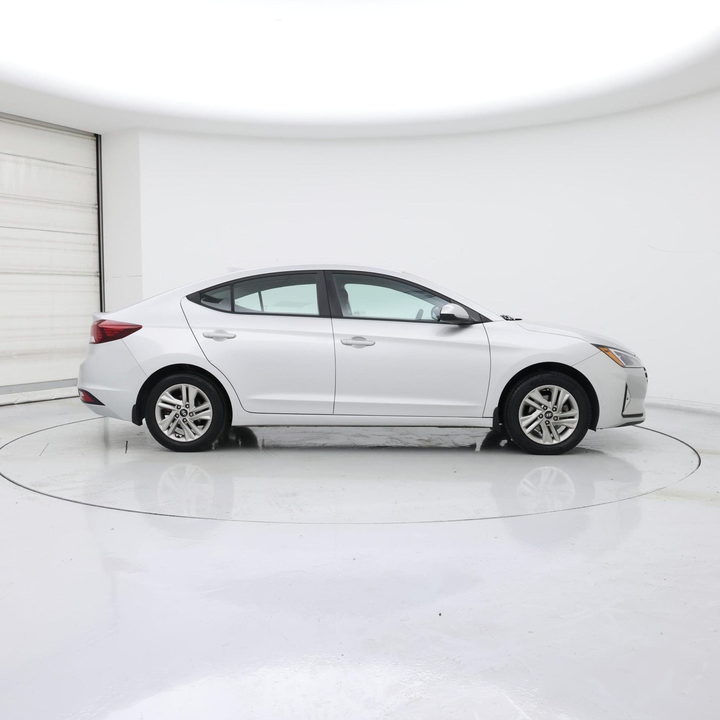 Thumbnail: 2020 Hyundai Elantra - 7