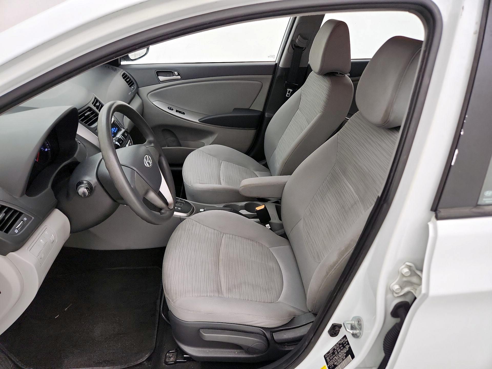 Thumbnail: 2015 Hyundai Accent - 11