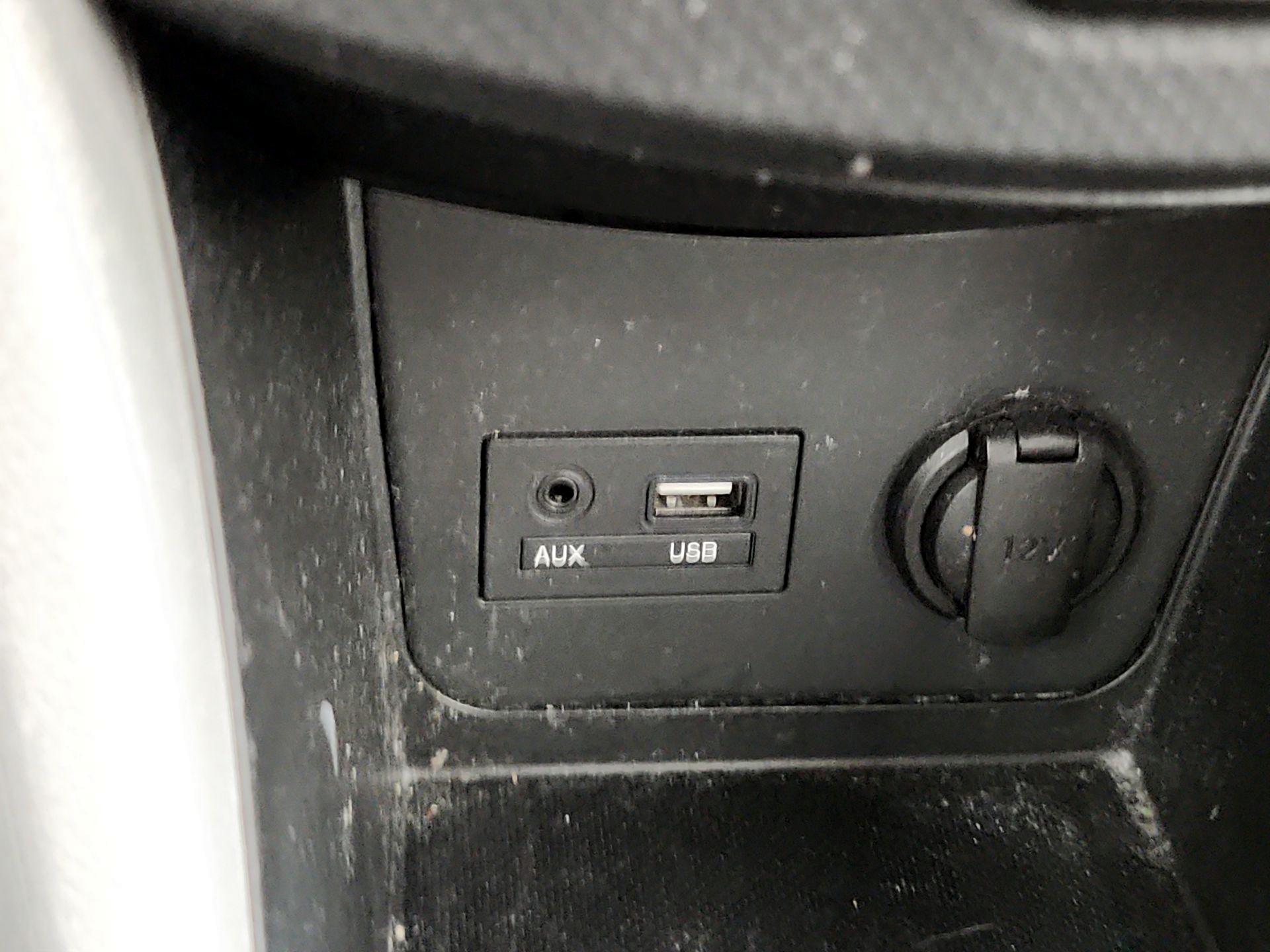 Thumbnail: 2015 Hyundai Accent - 17