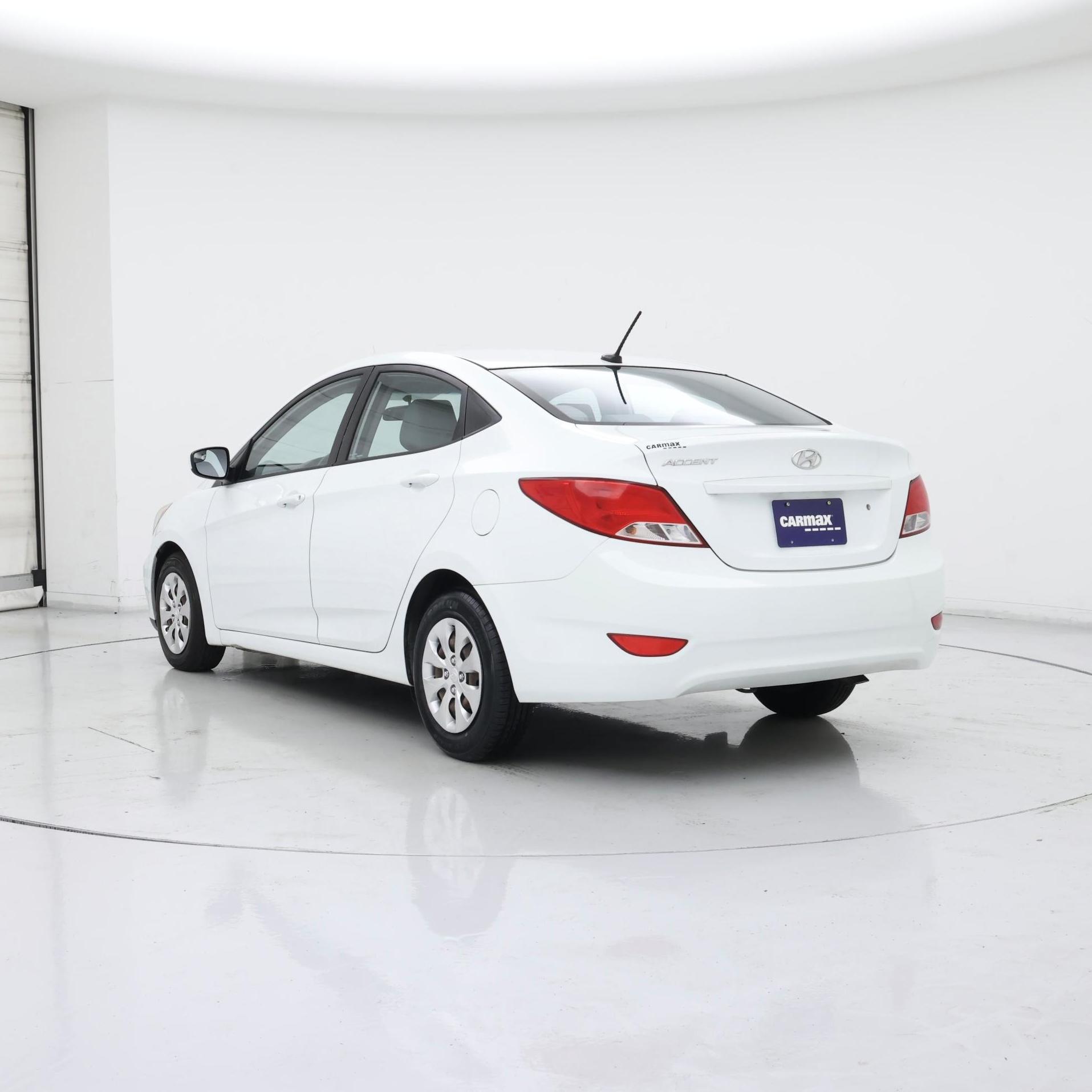 Thumbnail: 2015 Hyundai Accent - 2