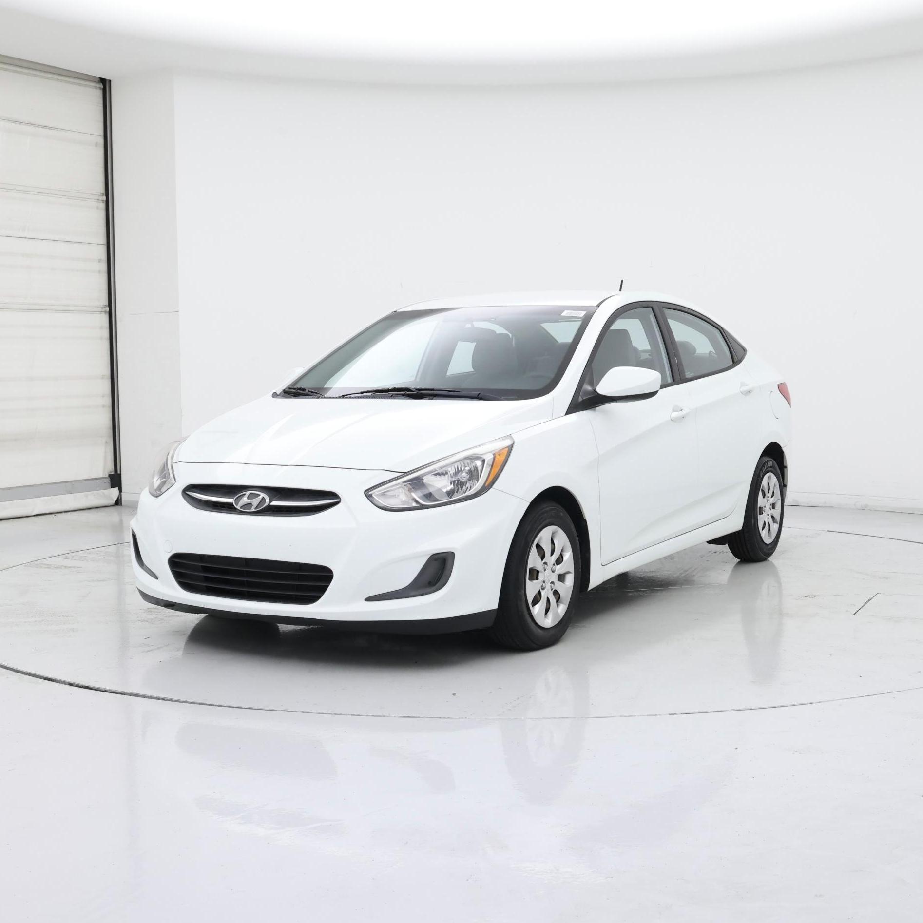 Thumbnail: 2015 Hyundai Accent - 4