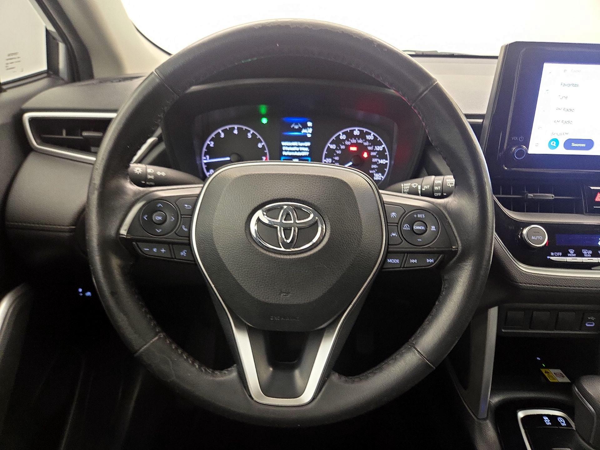 Thumbnail: 2023 Toyota Corolla Cross - 10