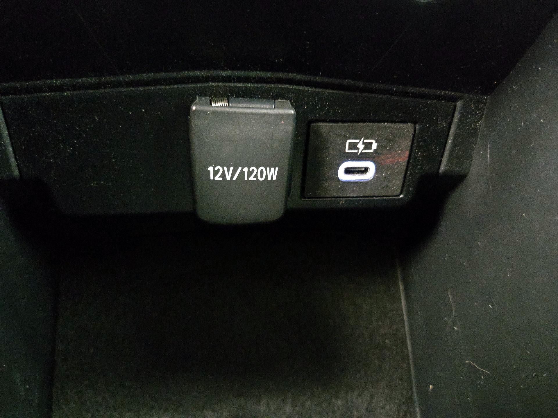 Thumbnail: 2023 Toyota Corolla Cross - 18