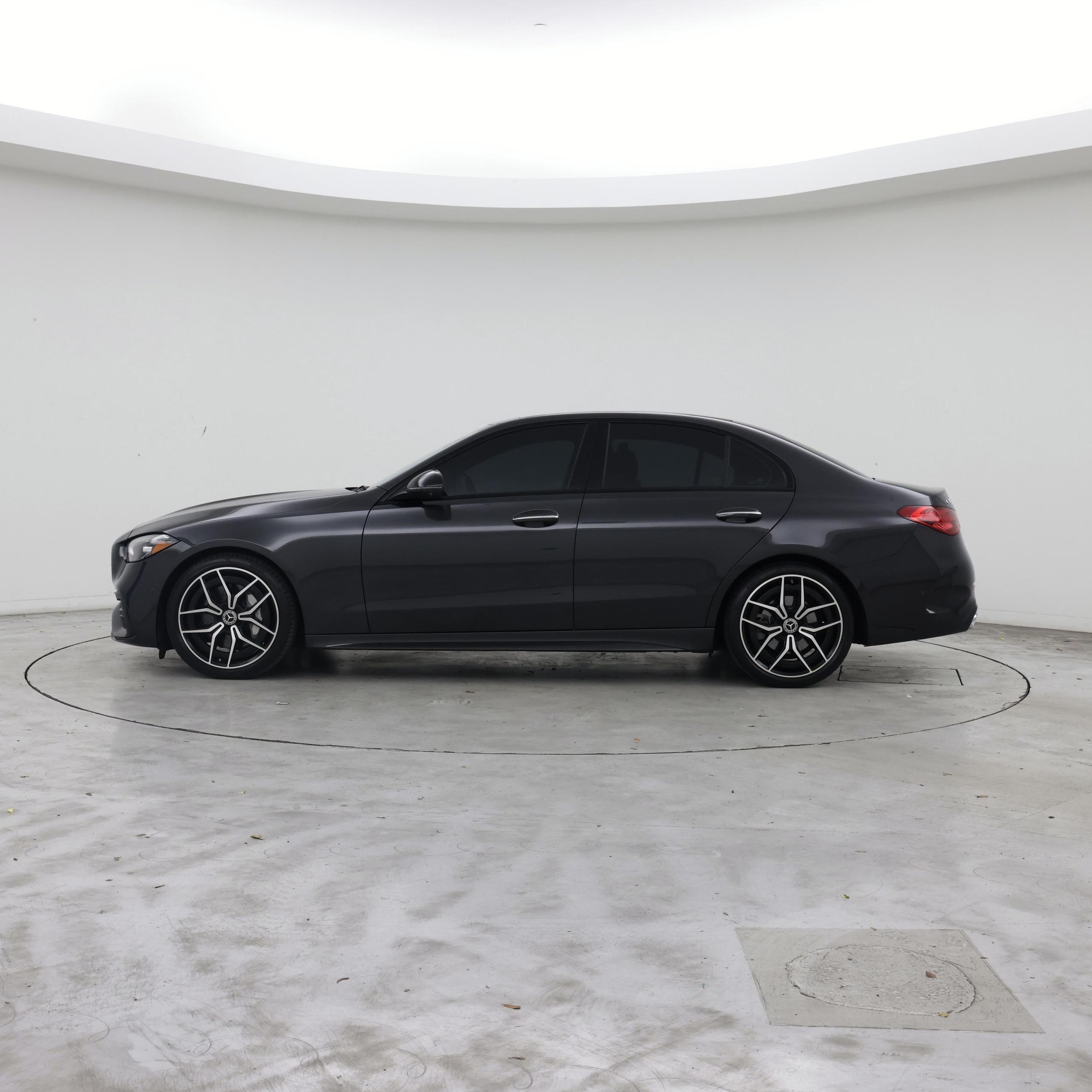 Thumbnail: 2023 Mercedes-Benz C-Class - 3