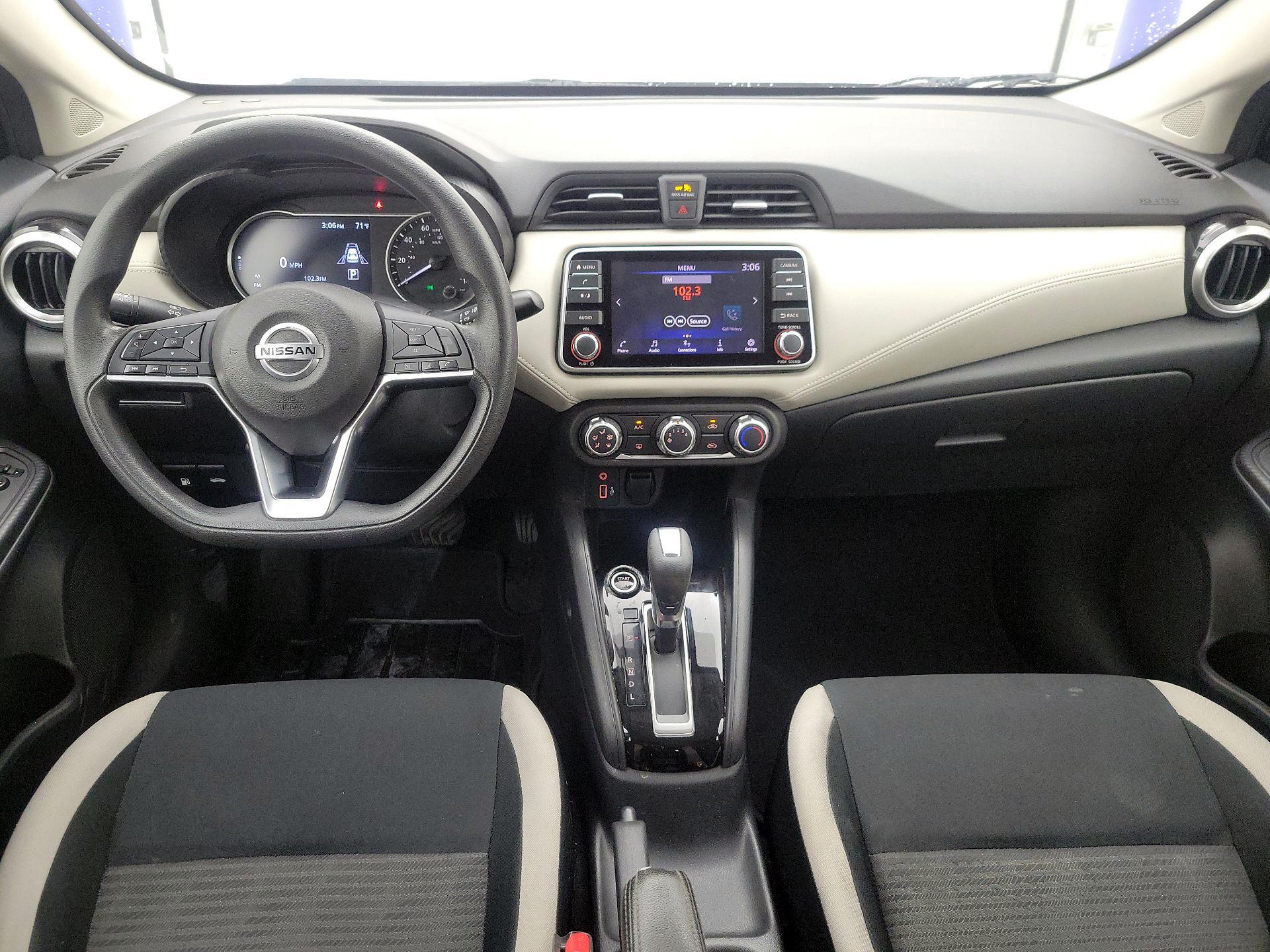 Thumbnail: 2020 Nissan Versa - 9