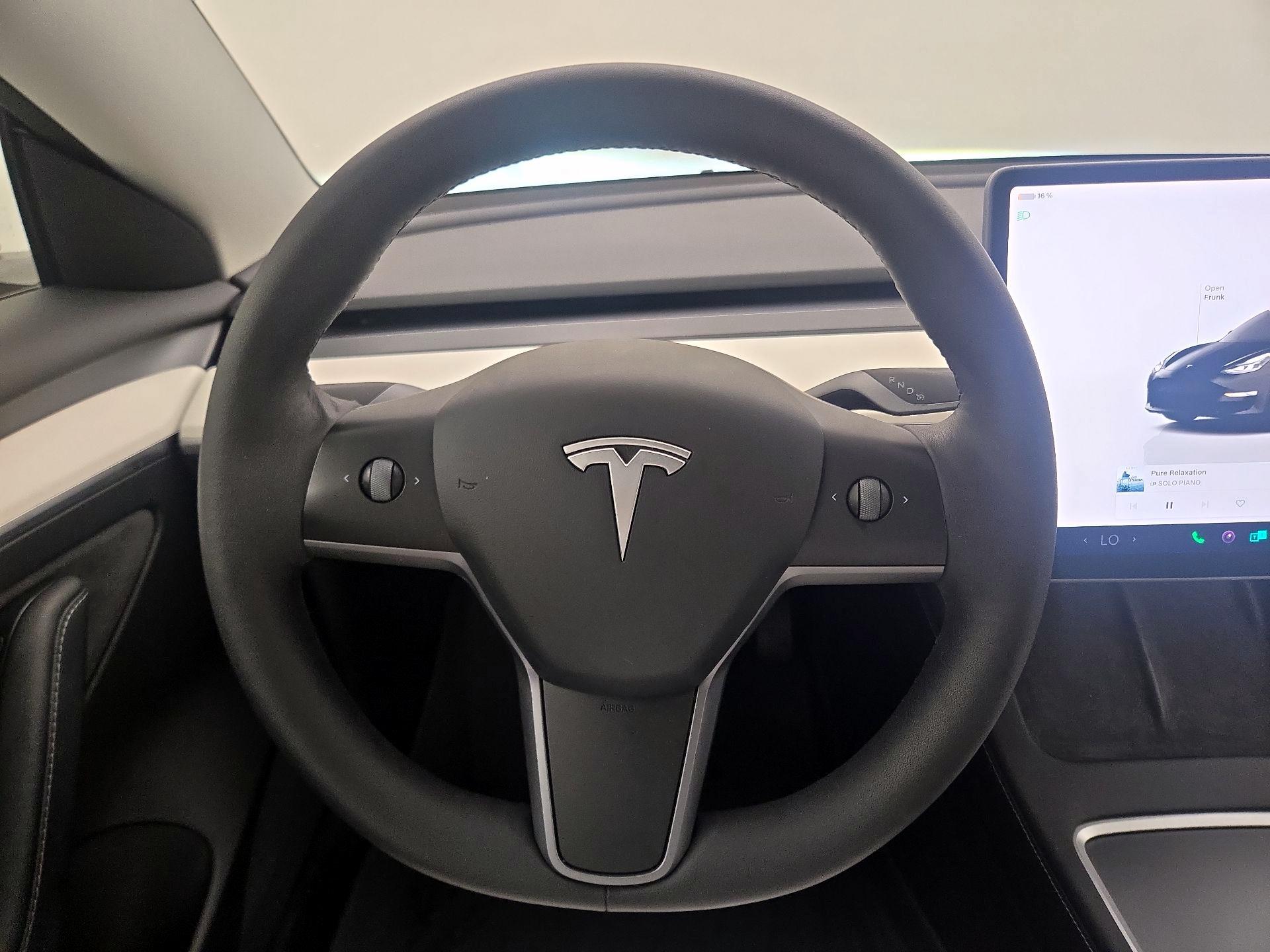 Thumbnail: 2022 Tesla Model 3 - 10