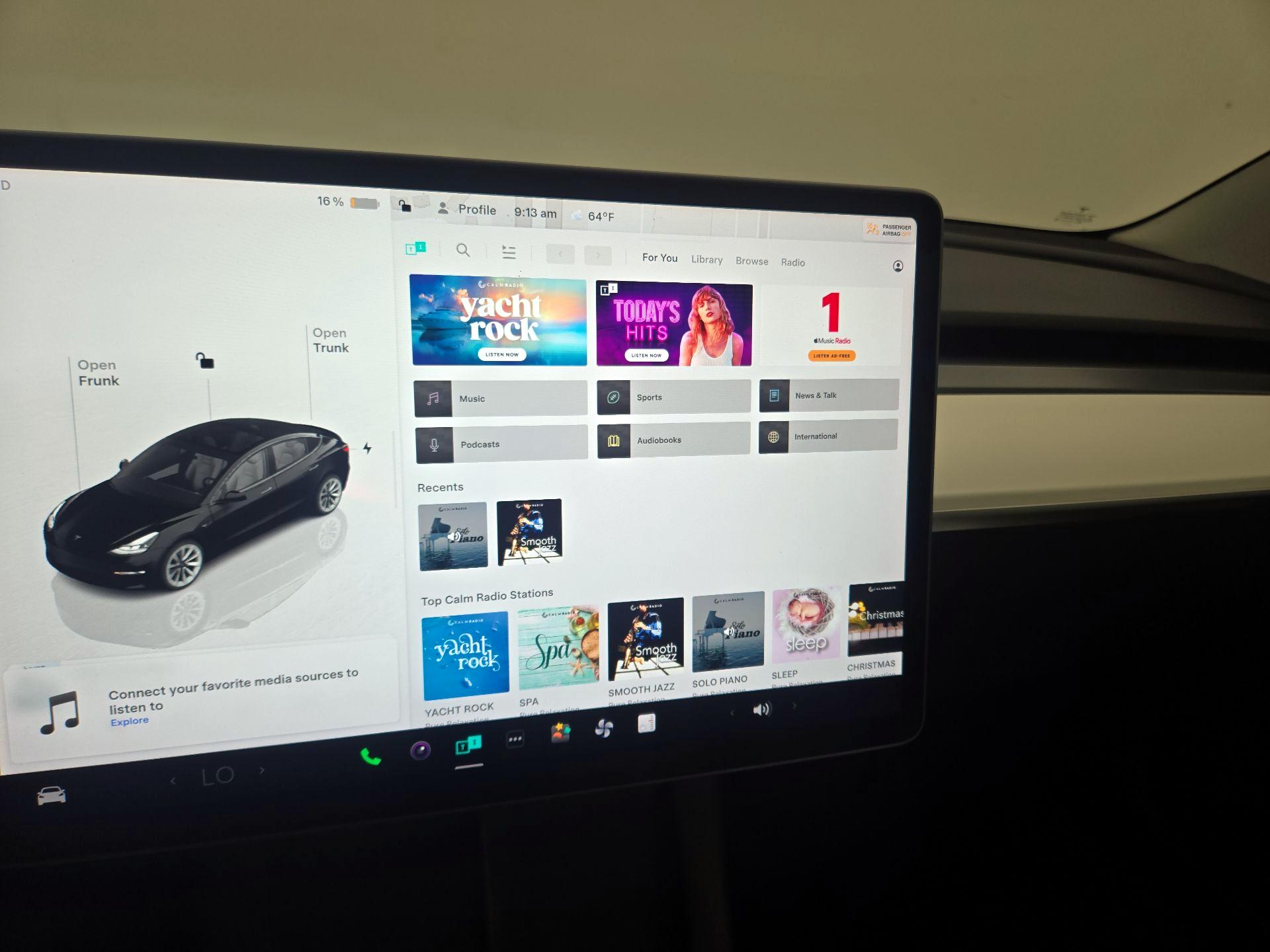 Thumbnail: 2022 Tesla Model 3 - 15