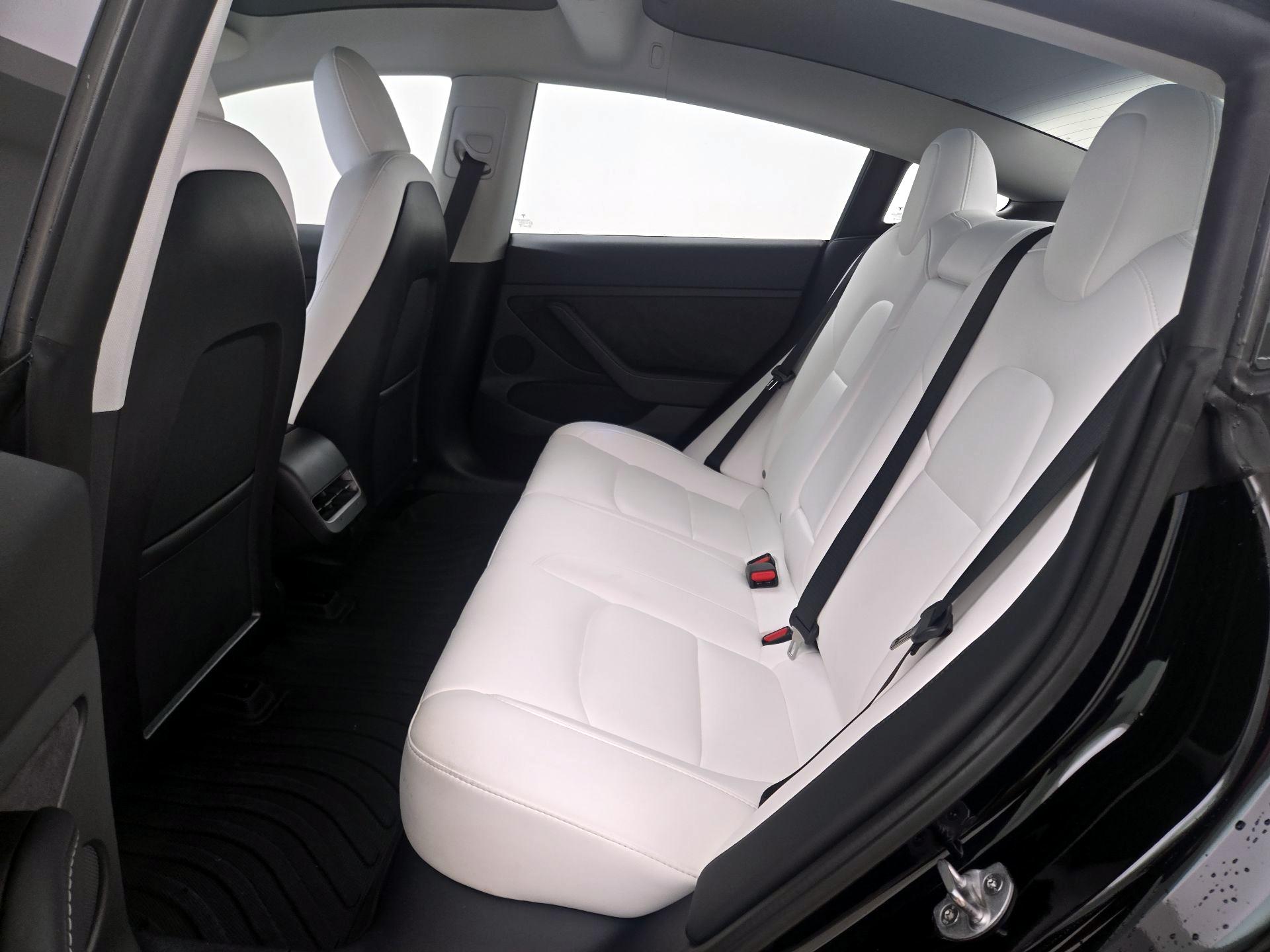 Thumbnail: 2022 Tesla Model 3 - 20