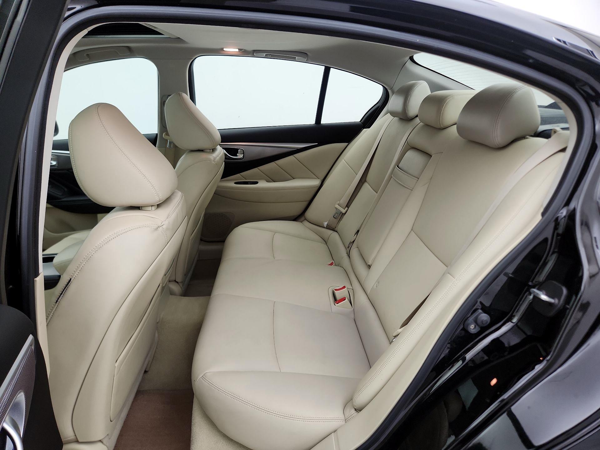 Thumbnail: 2014 INFINITI Q50 - 20