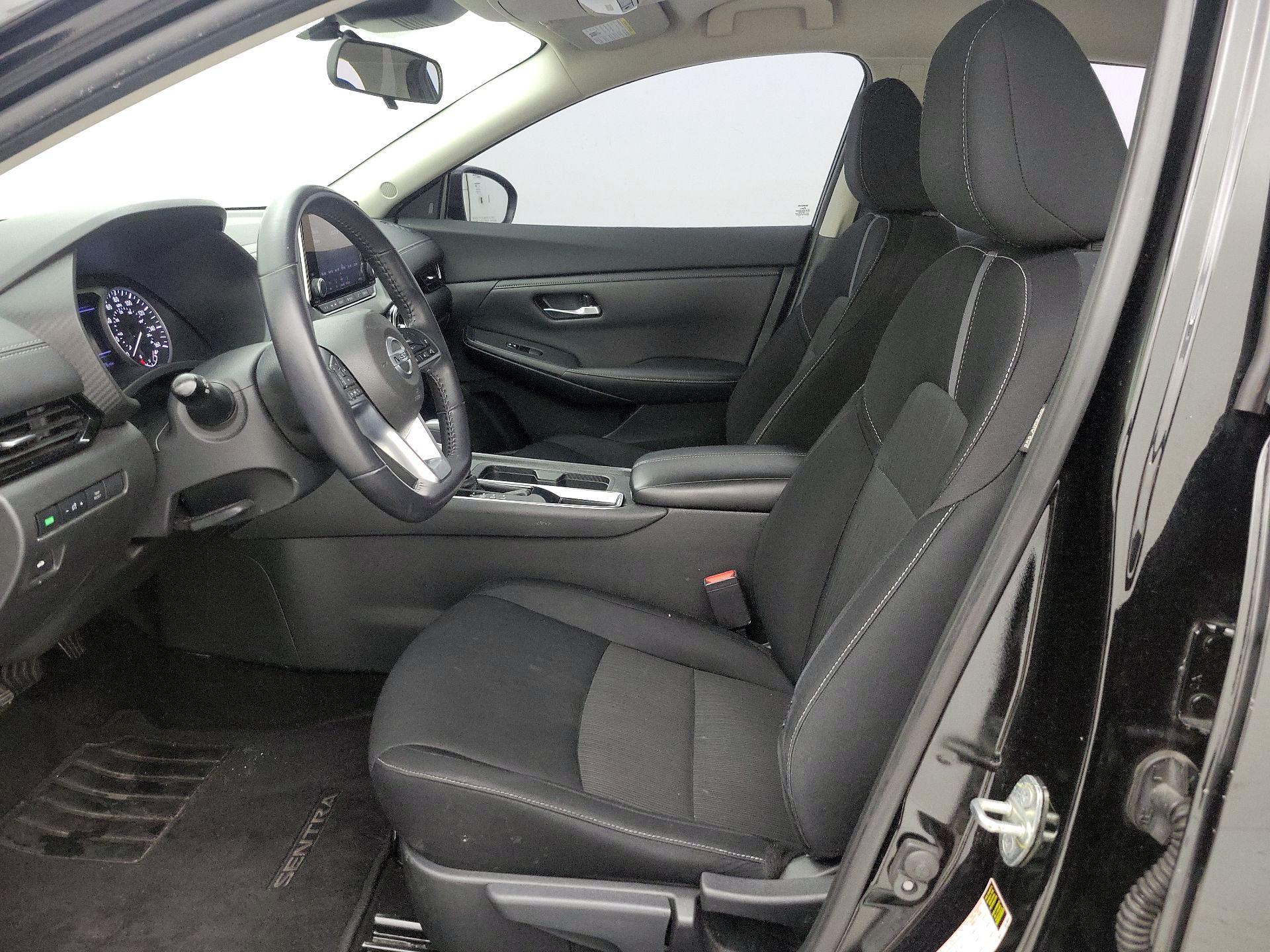 Thumbnail: 2021 Nissan Sentra - 11