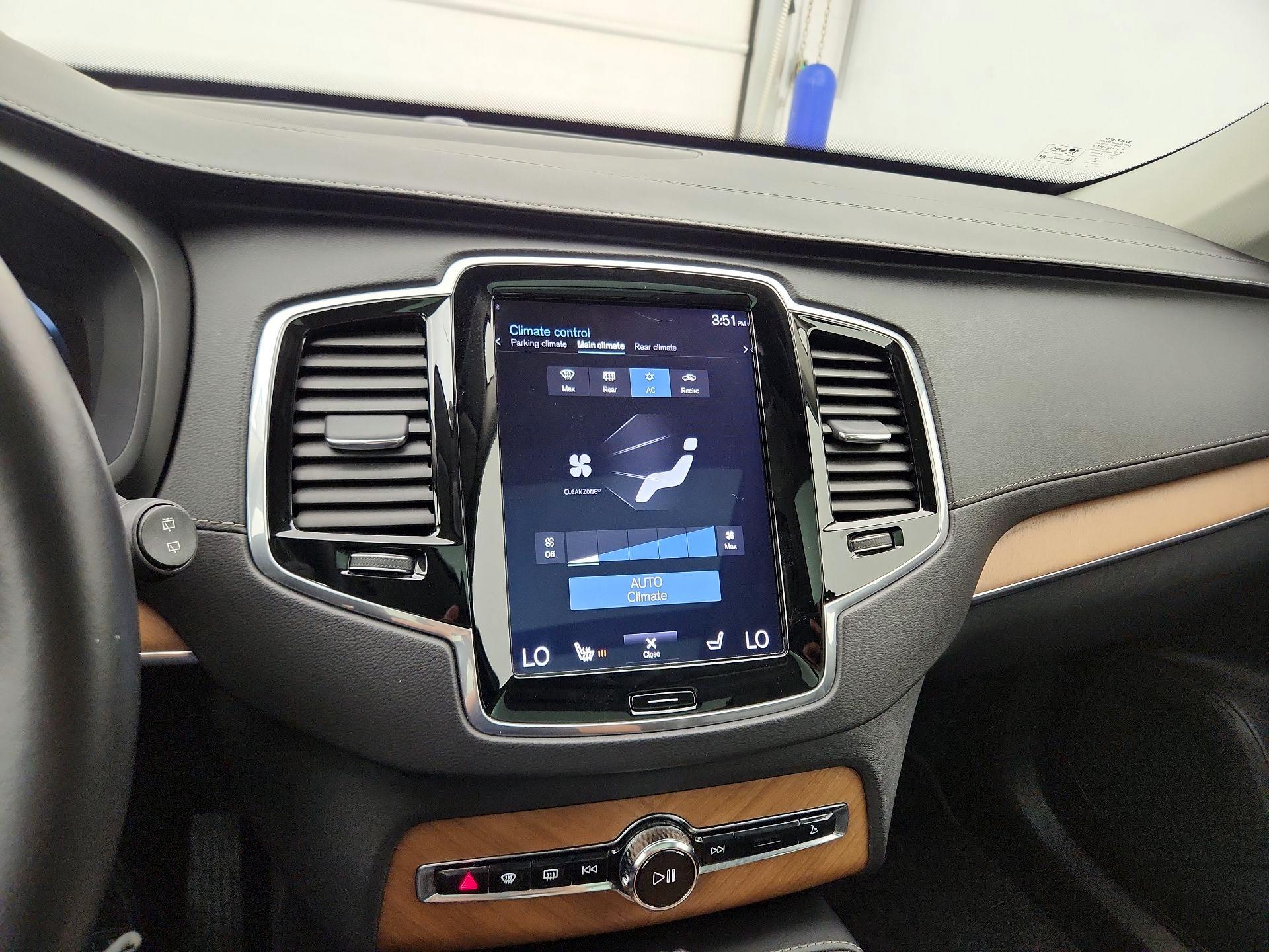 Thumbnail: 2018 Volvo XC90 - 17