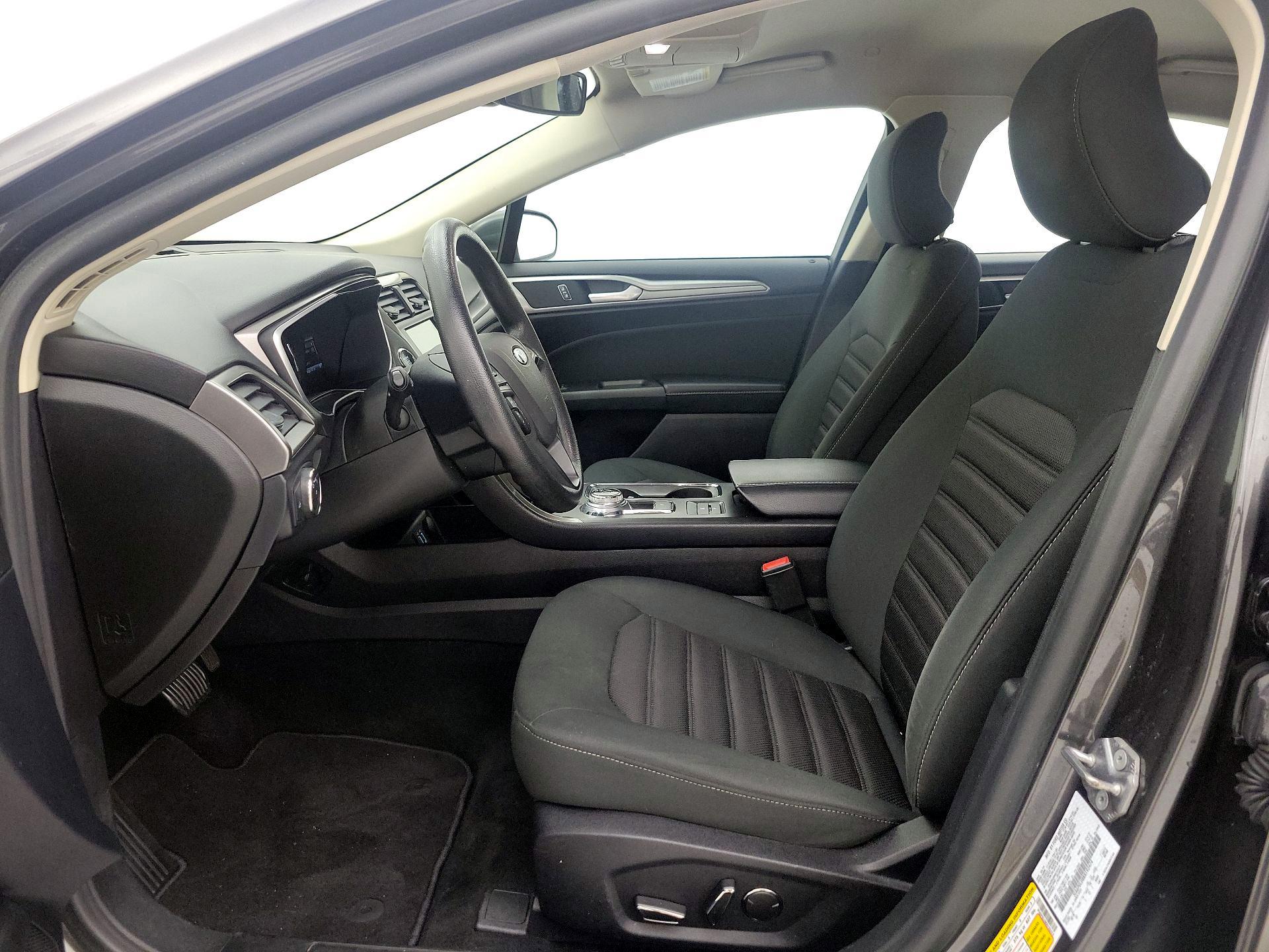 Thumbnail: 2019 Ford Fusion - 11