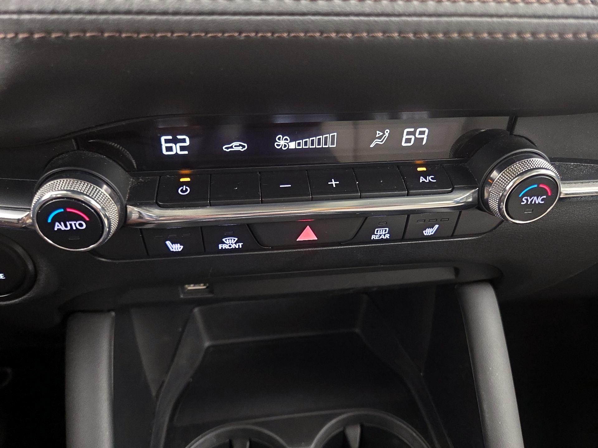 Thumbnail: 2021 Mazda Mazda3 - 16