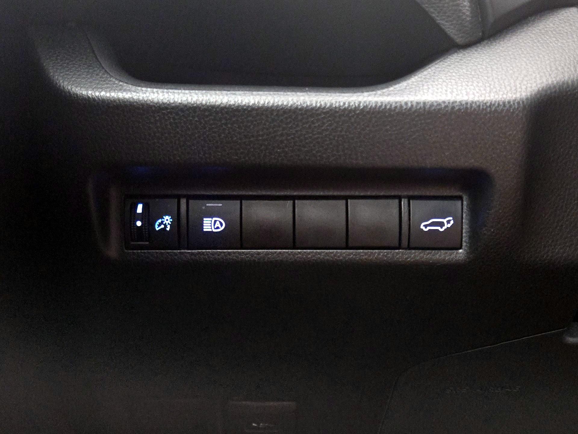 Thumbnail: 2021 Toyota RAV4 - 13