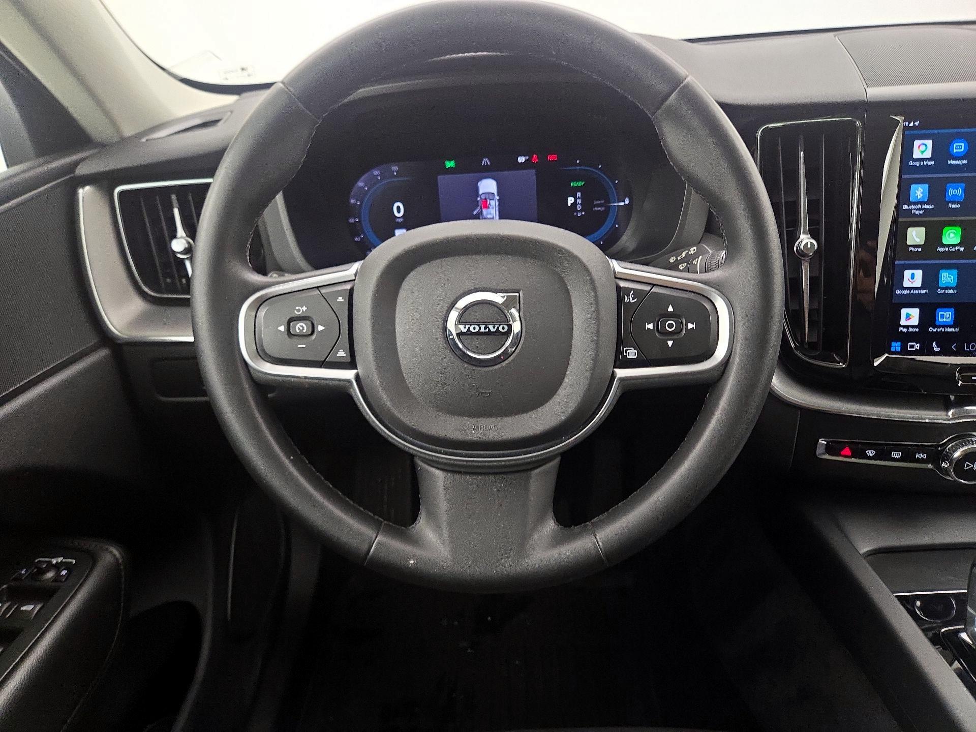 Thumbnail: 2023 Volvo XC60 - 10