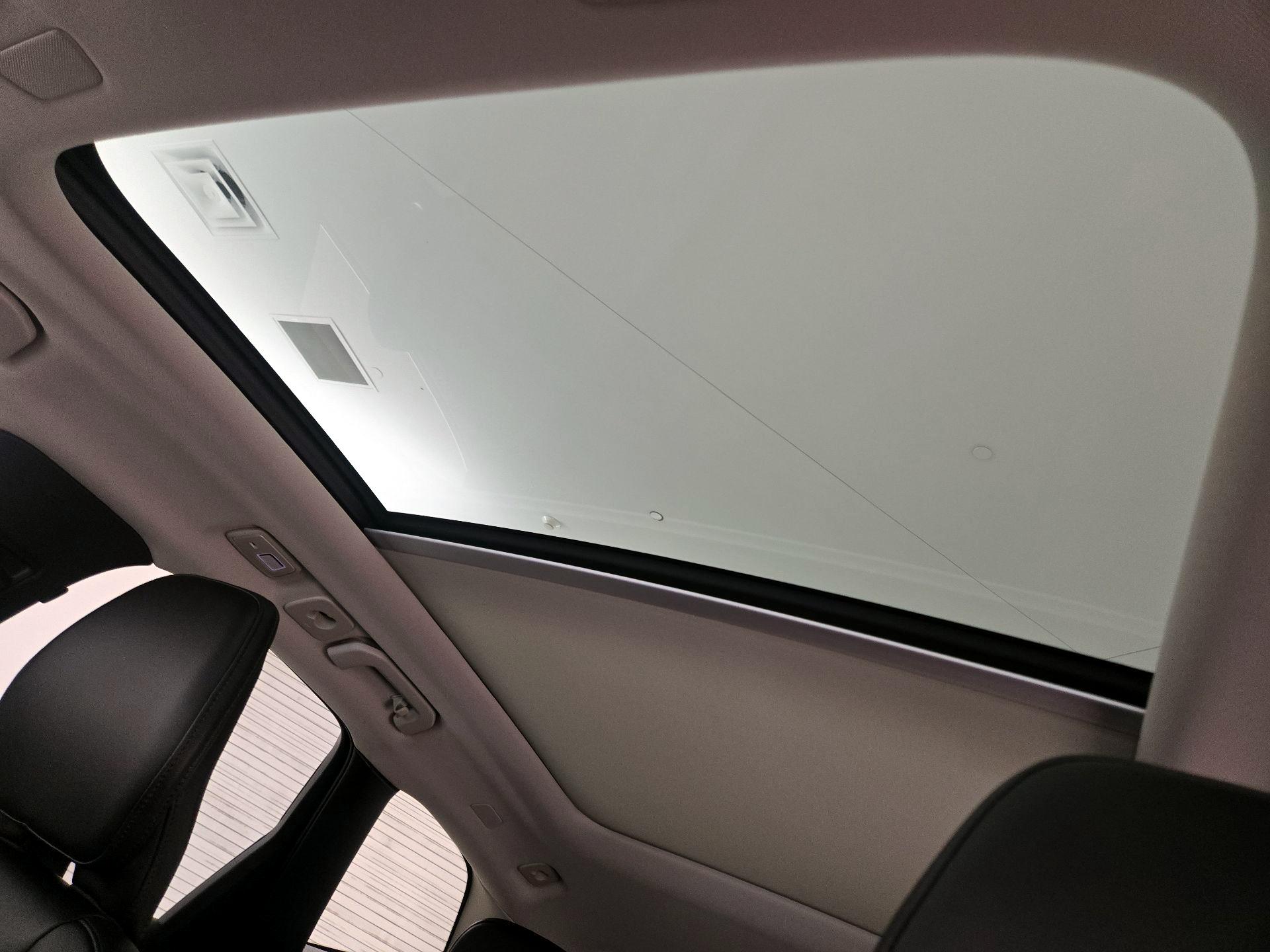 Thumbnail: 2023 Volvo XC60 - 19