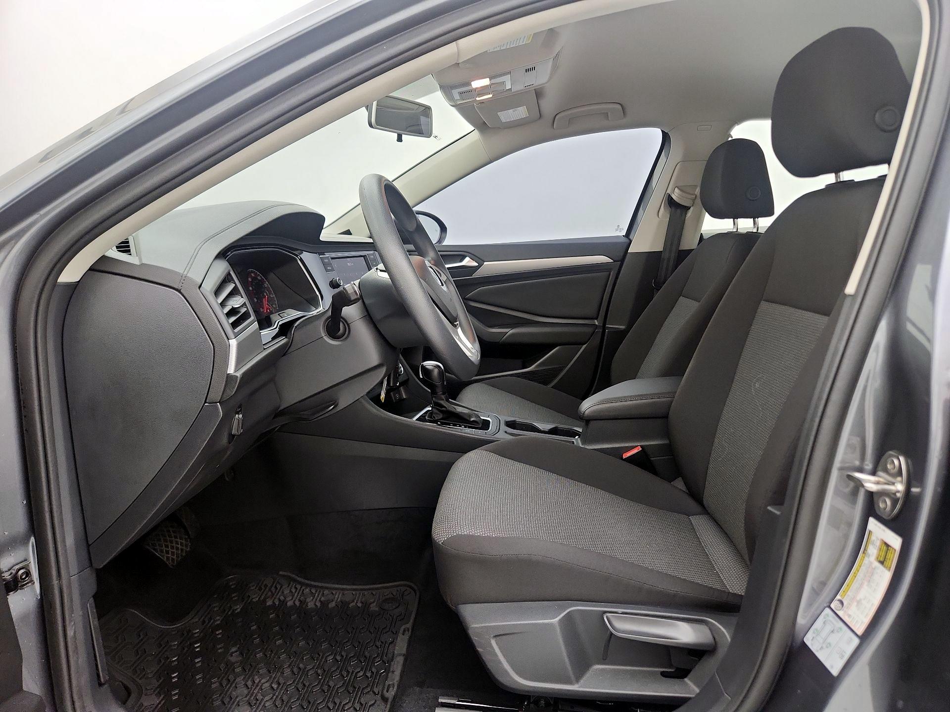 Thumbnail: 2019 Volkswagen Jetta - 11