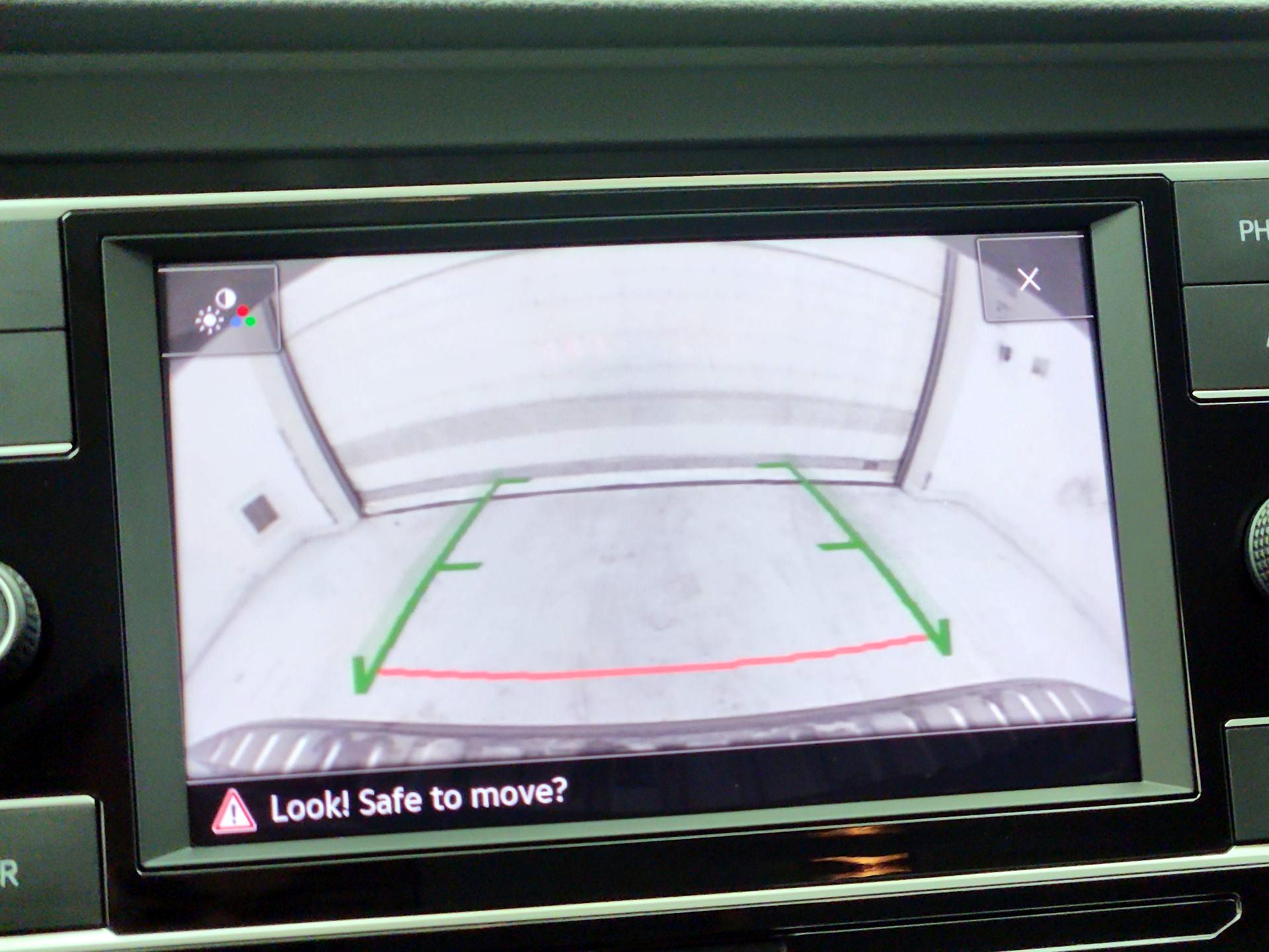 Thumbnail: 2019 Volkswagen Jetta - 14