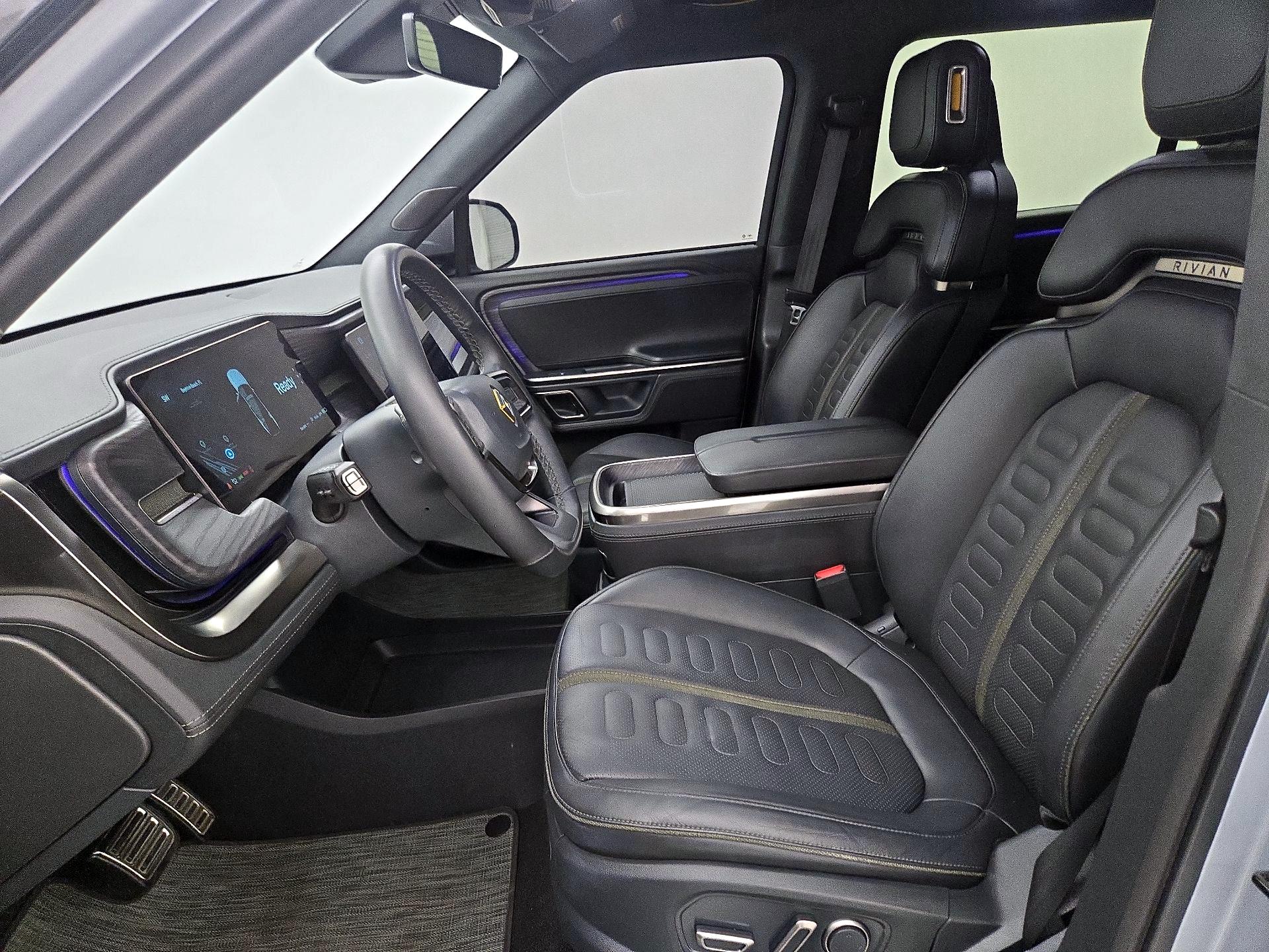Thumbnail: 2023 Rivian R1S - 11