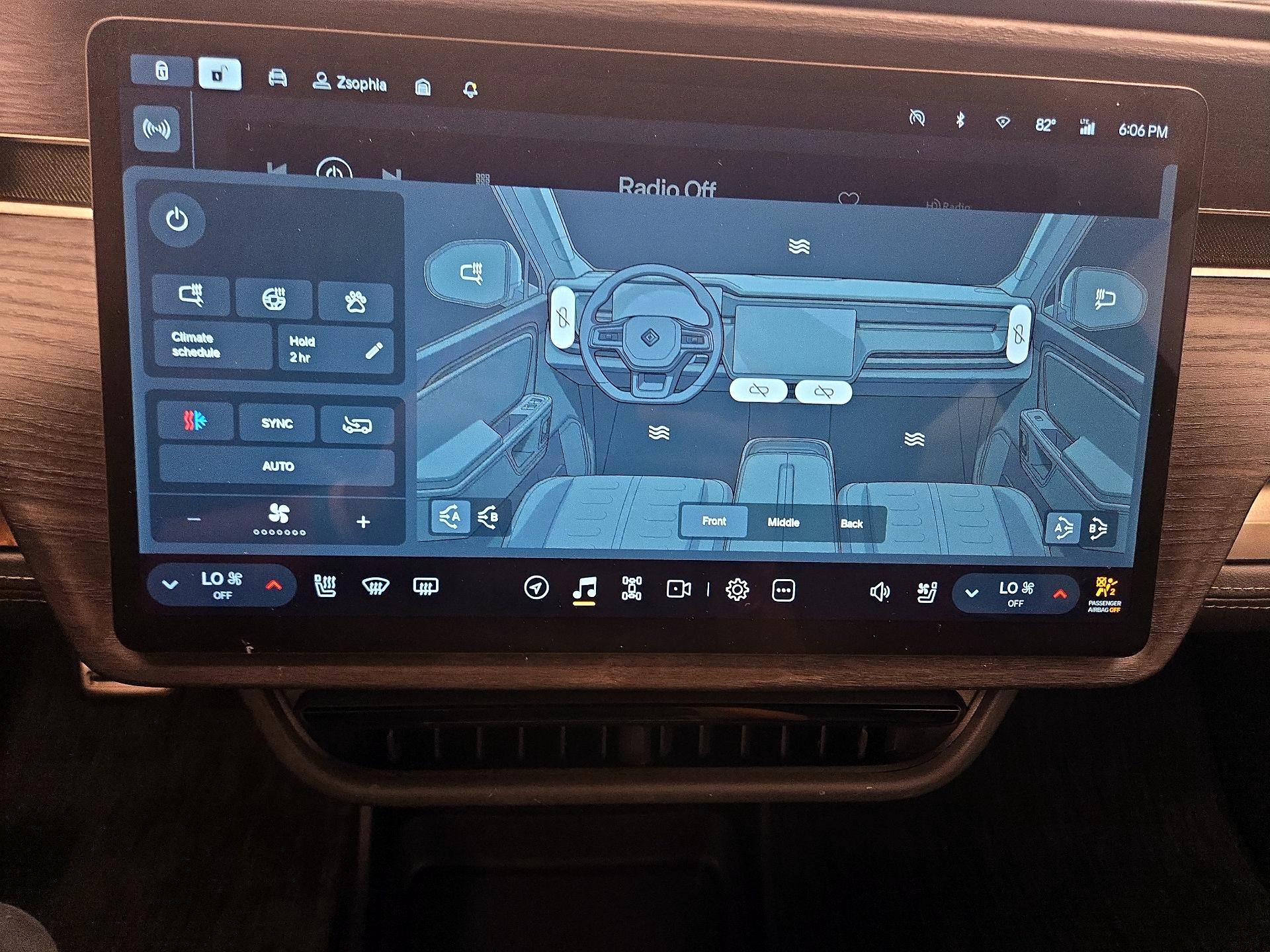 Thumbnail: 2023 Rivian R1S - 17
