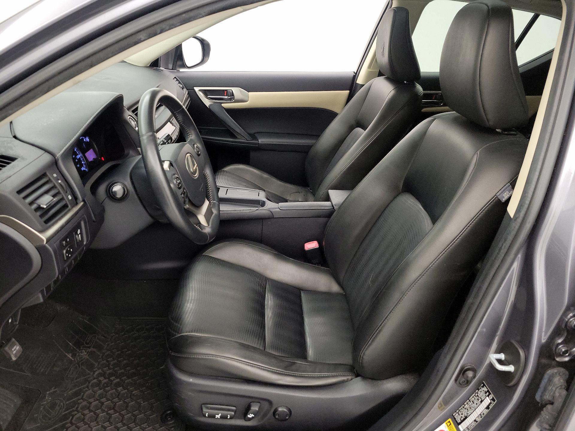 Thumbnail: 2015 Lexus CT - 11