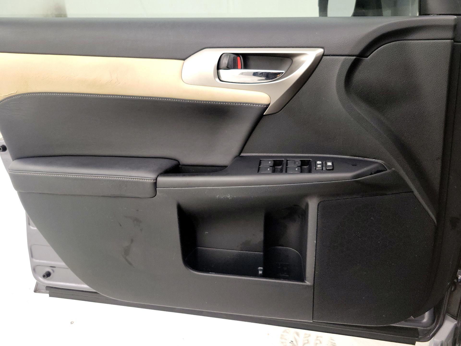 Thumbnail: 2015 Lexus CT - 12