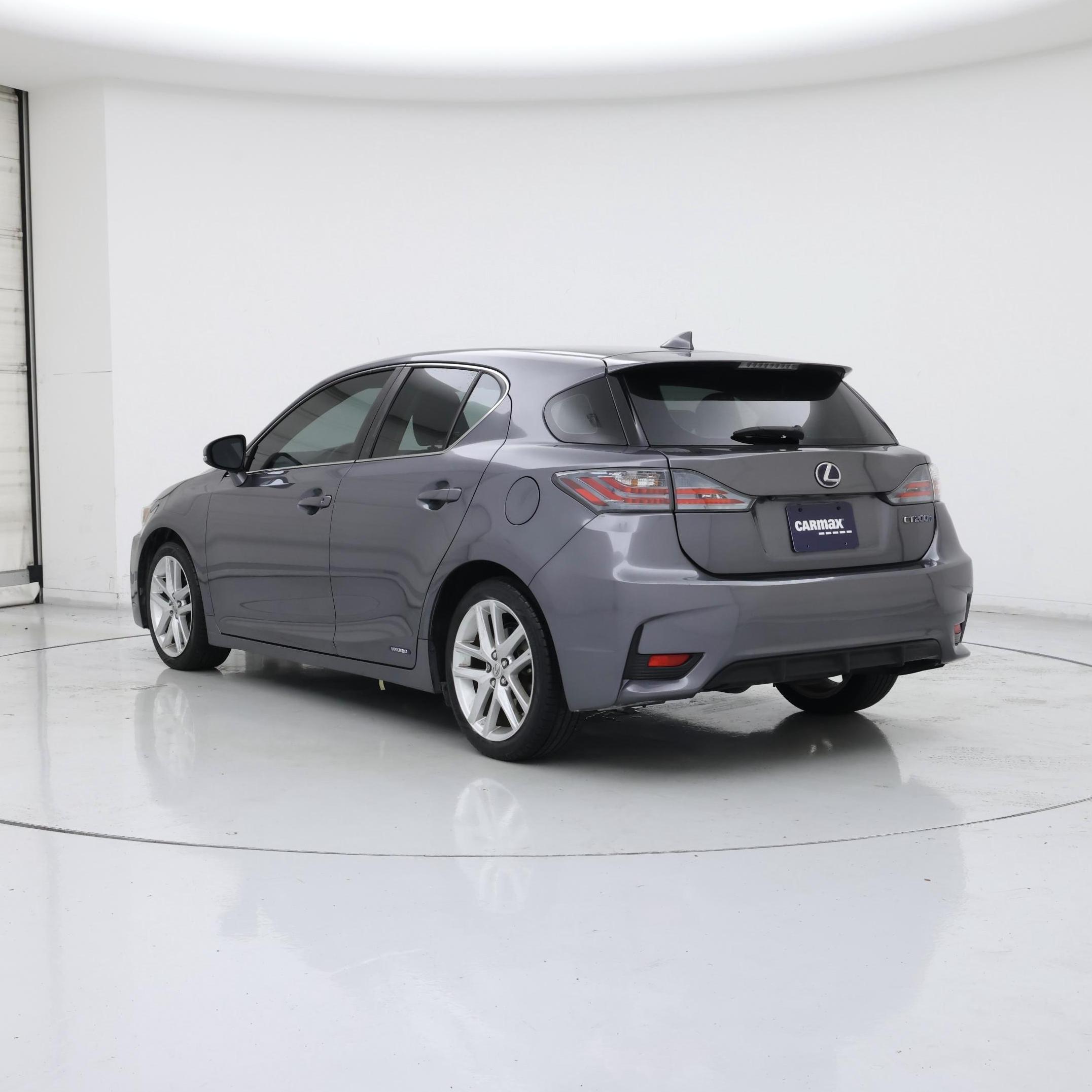 Thumbnail: 2015 Lexus CT - 2
