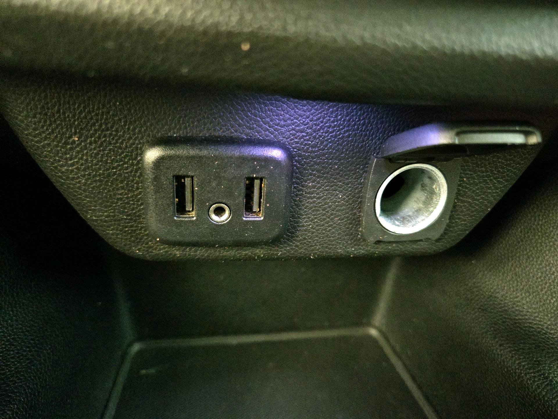 Thumbnail: 2021 Chevrolet Traverse - 18