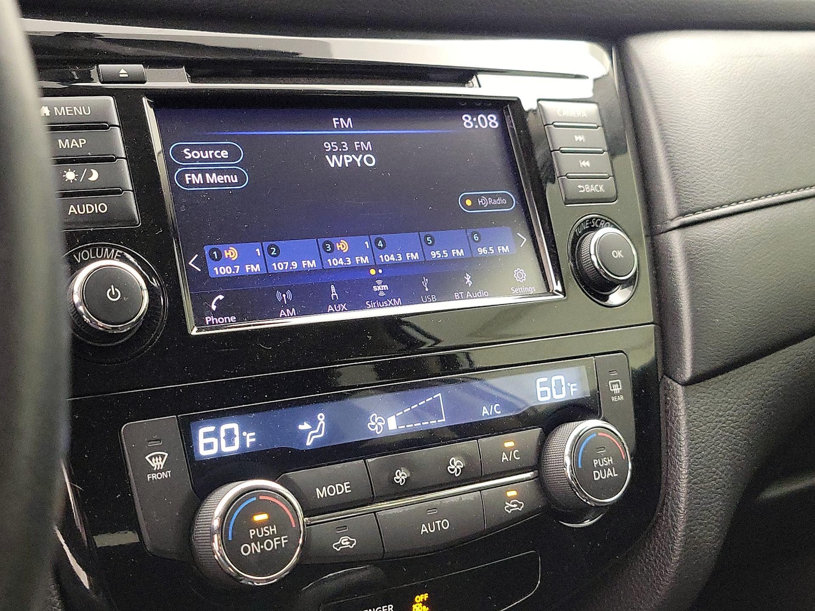 2018 Nissan Rogue SV - Photo 17
