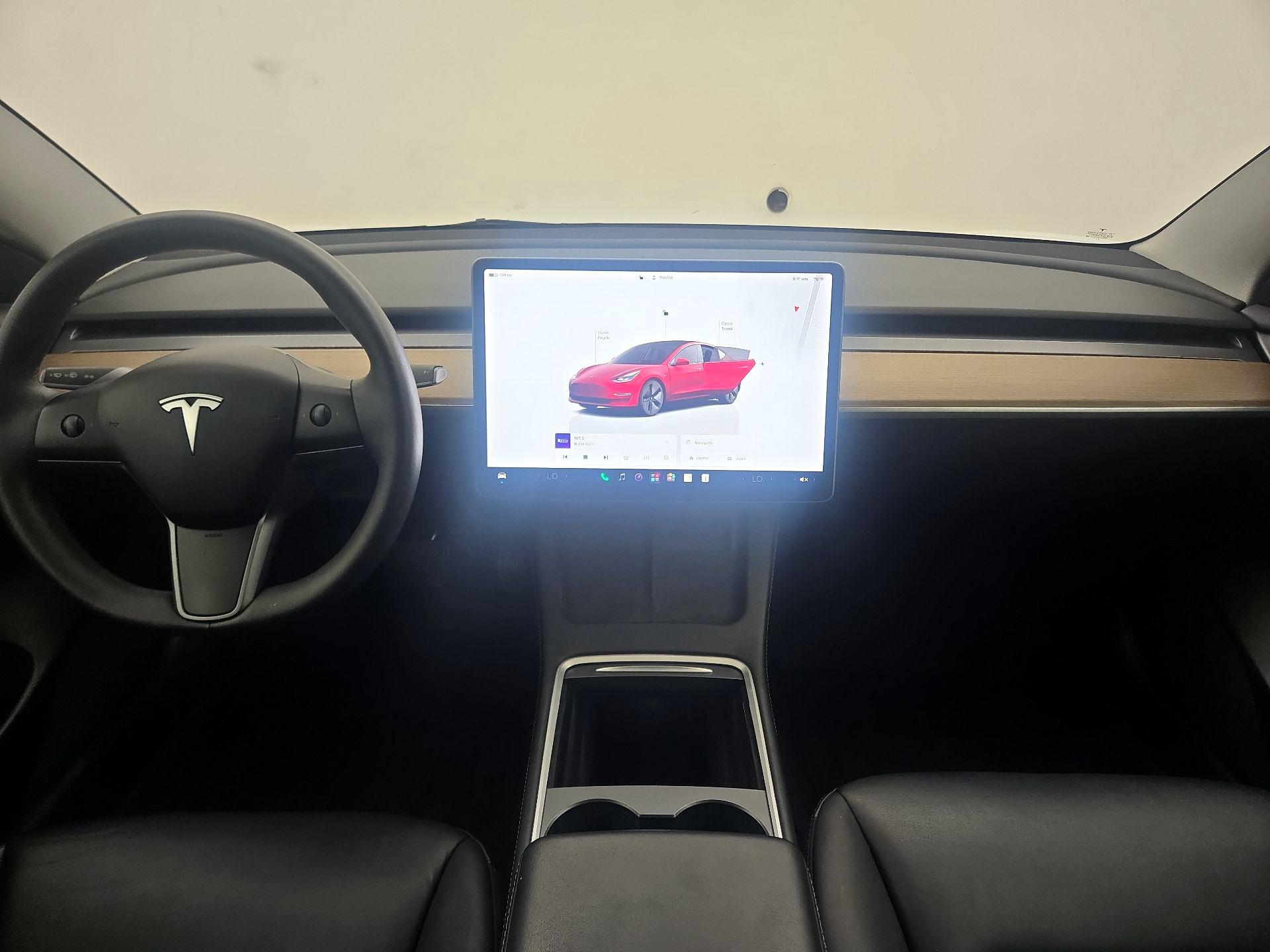 Thumbnail: 2023 Tesla Model 3 - 9