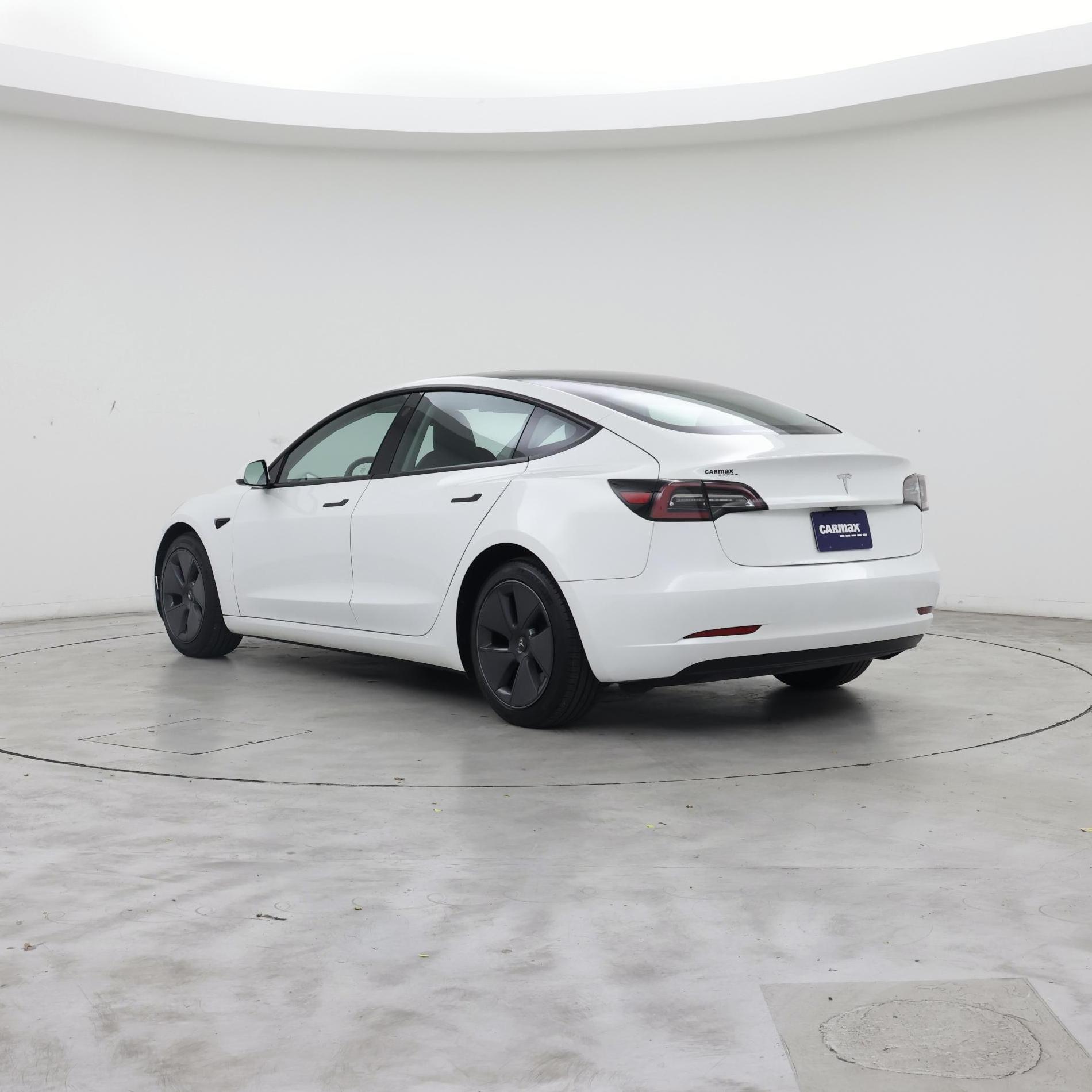 Thumbnail: 2023 Tesla Model 3 - 2