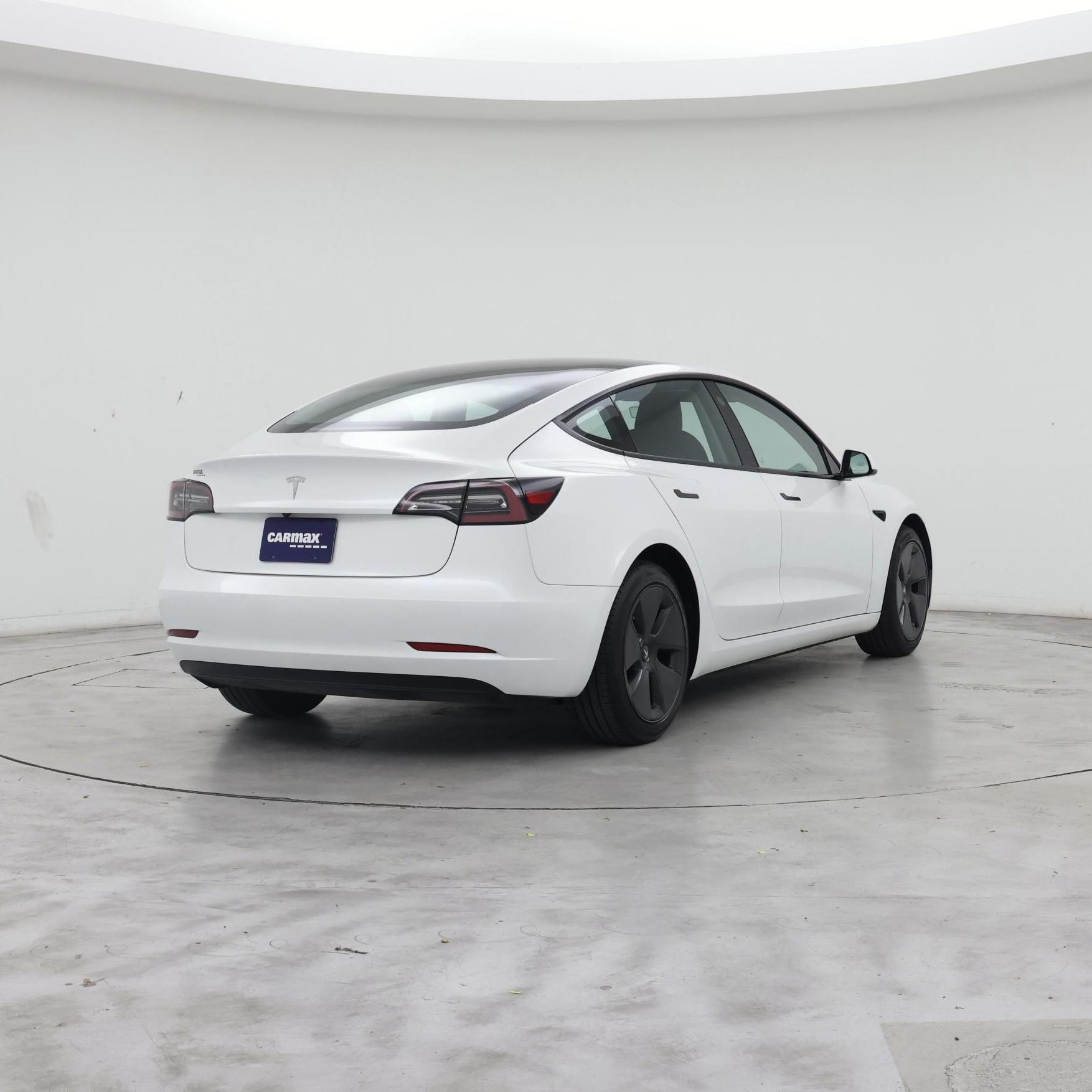 Thumbnail: 2023 Tesla Model 3 - 8