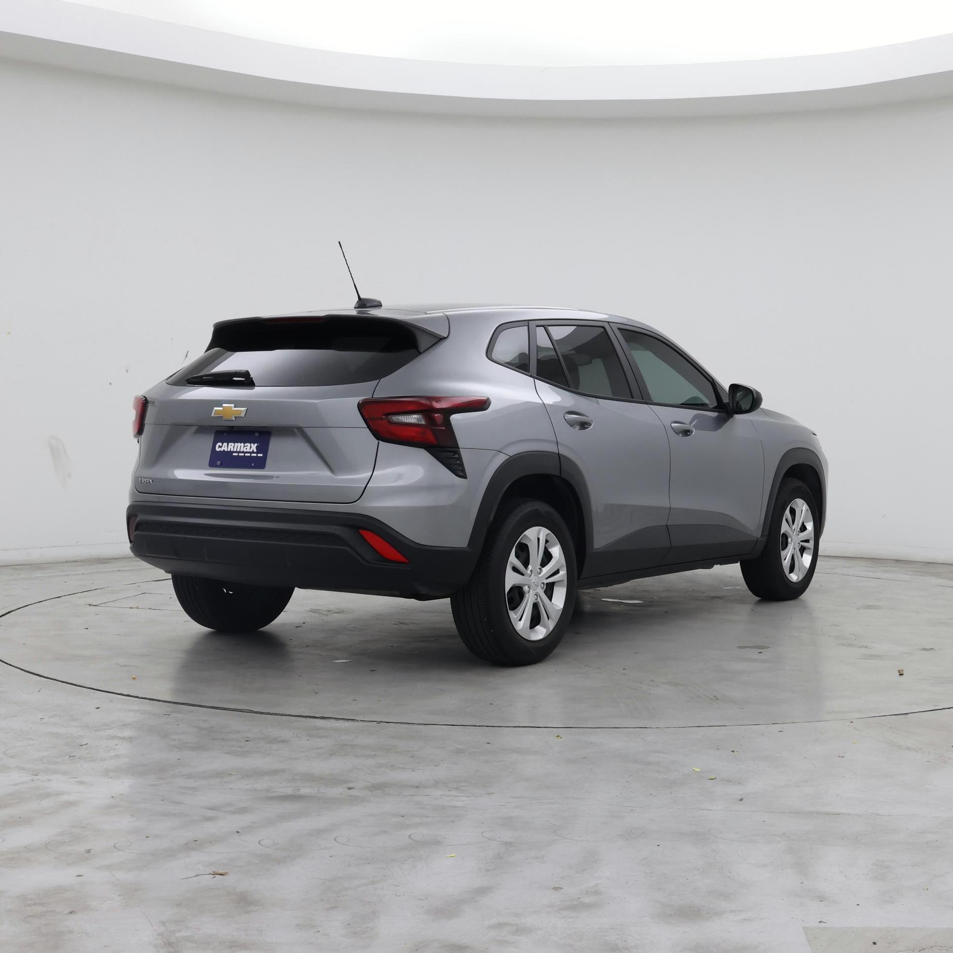 Thumbnail: 2024 Chevrolet Trax - 8