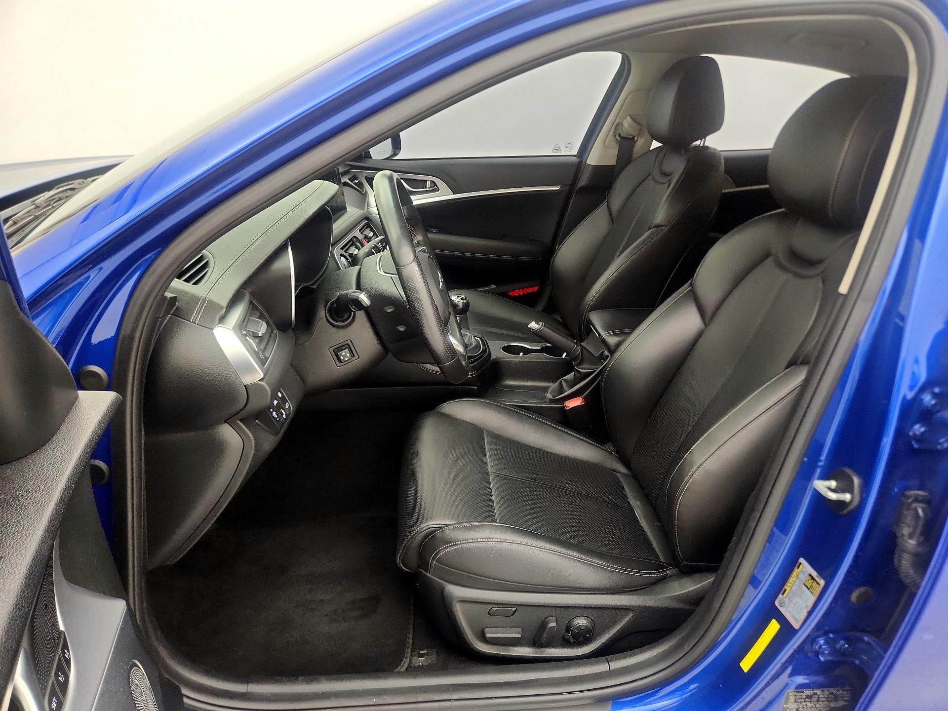 Thumbnail: 2020 Genesis G70 - 11