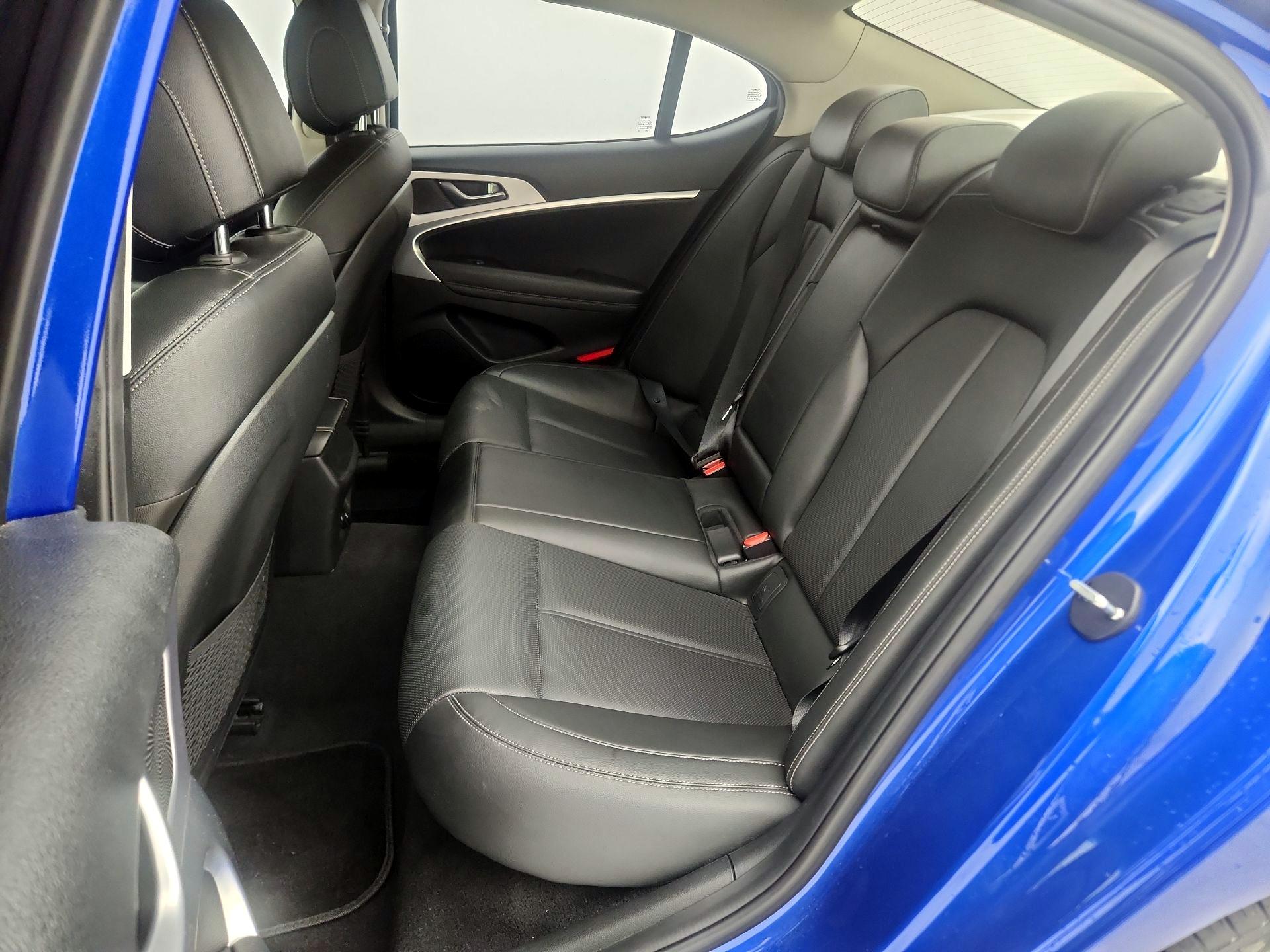 Thumbnail: 2020 Genesis G70 - 19