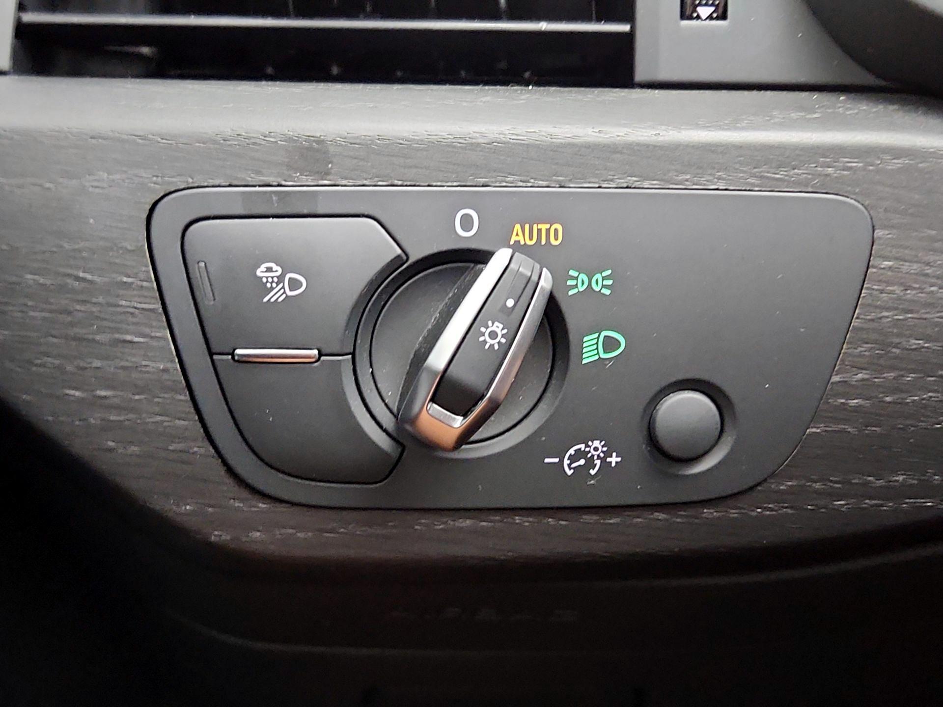 Thumbnail: 2020 Audi A4 - 13