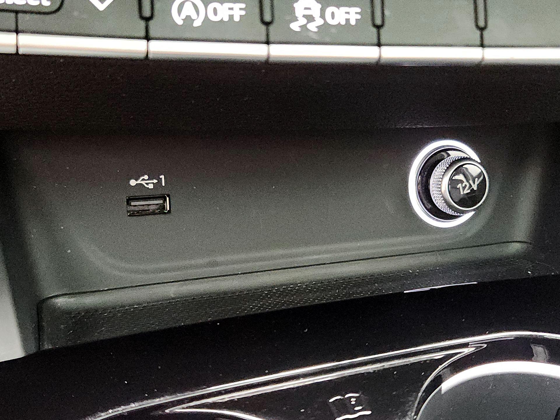 Thumbnail: 2020 Audi A4 - 18