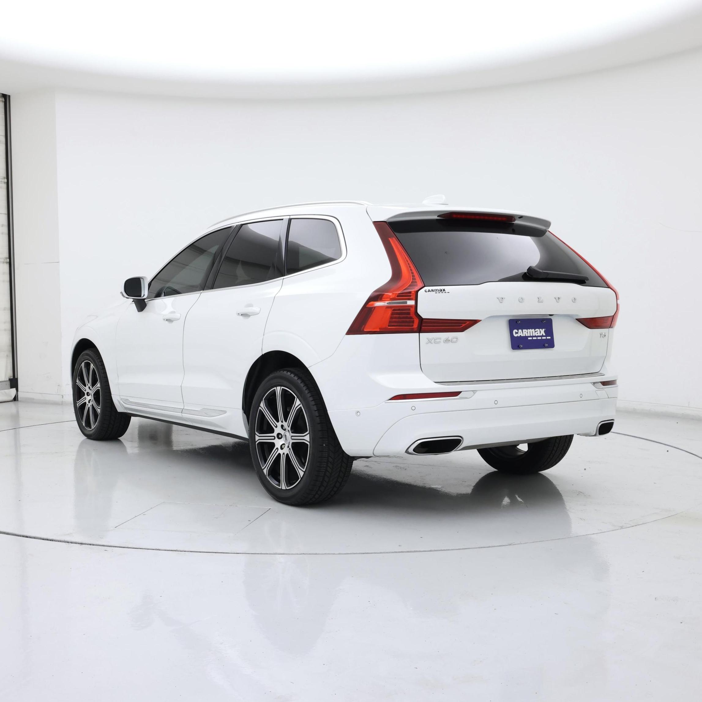 Thumbnail: 2021 Volvo XC60 - 2