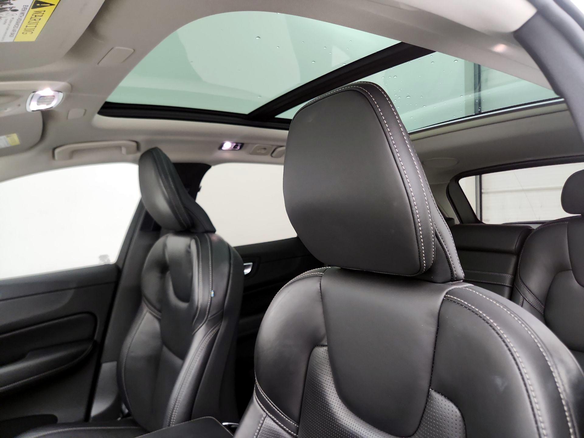 Thumbnail: 2021 Volvo XC60 - 20