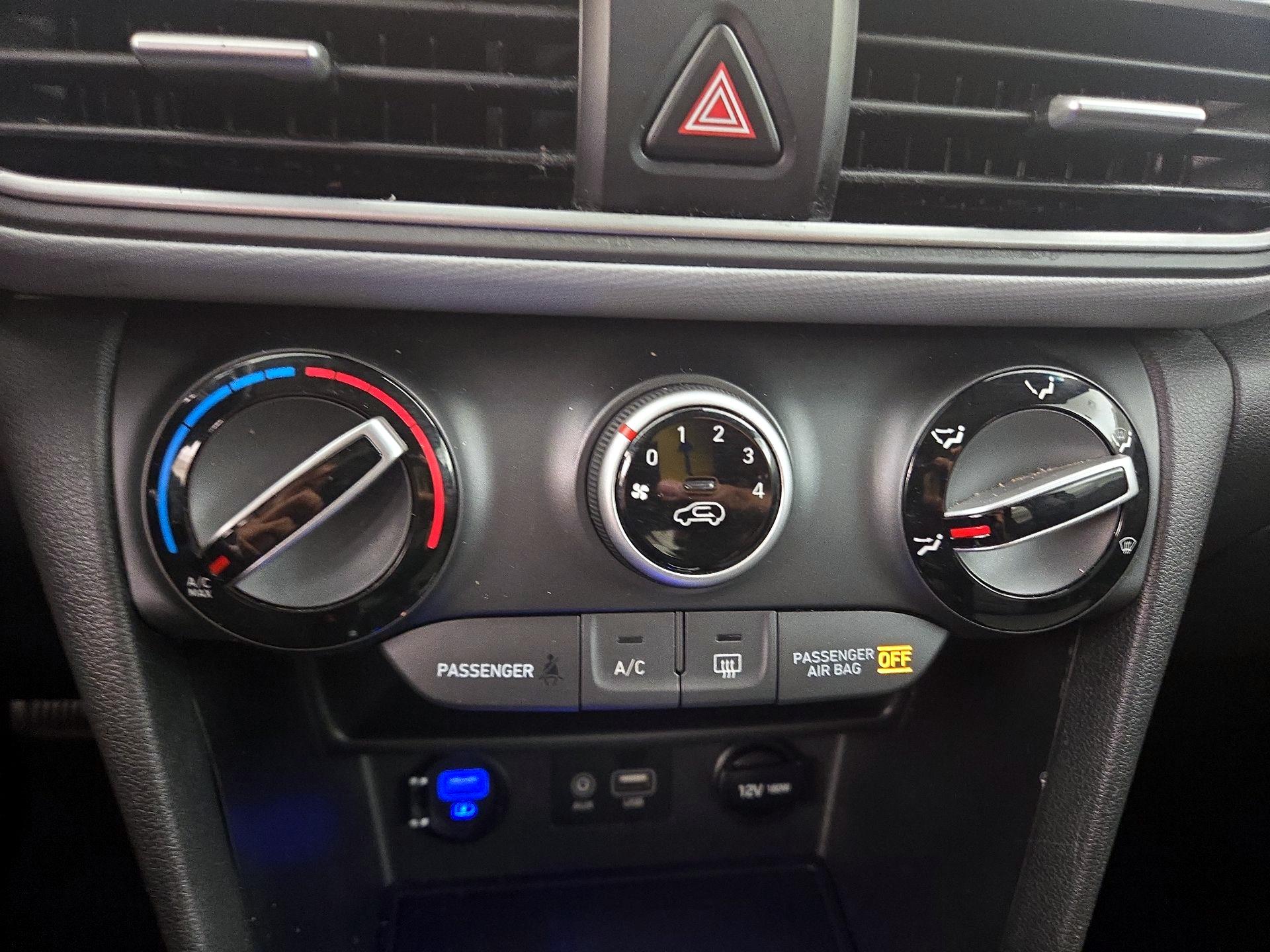 Thumbnail: 2020 Hyundai Kona - 16