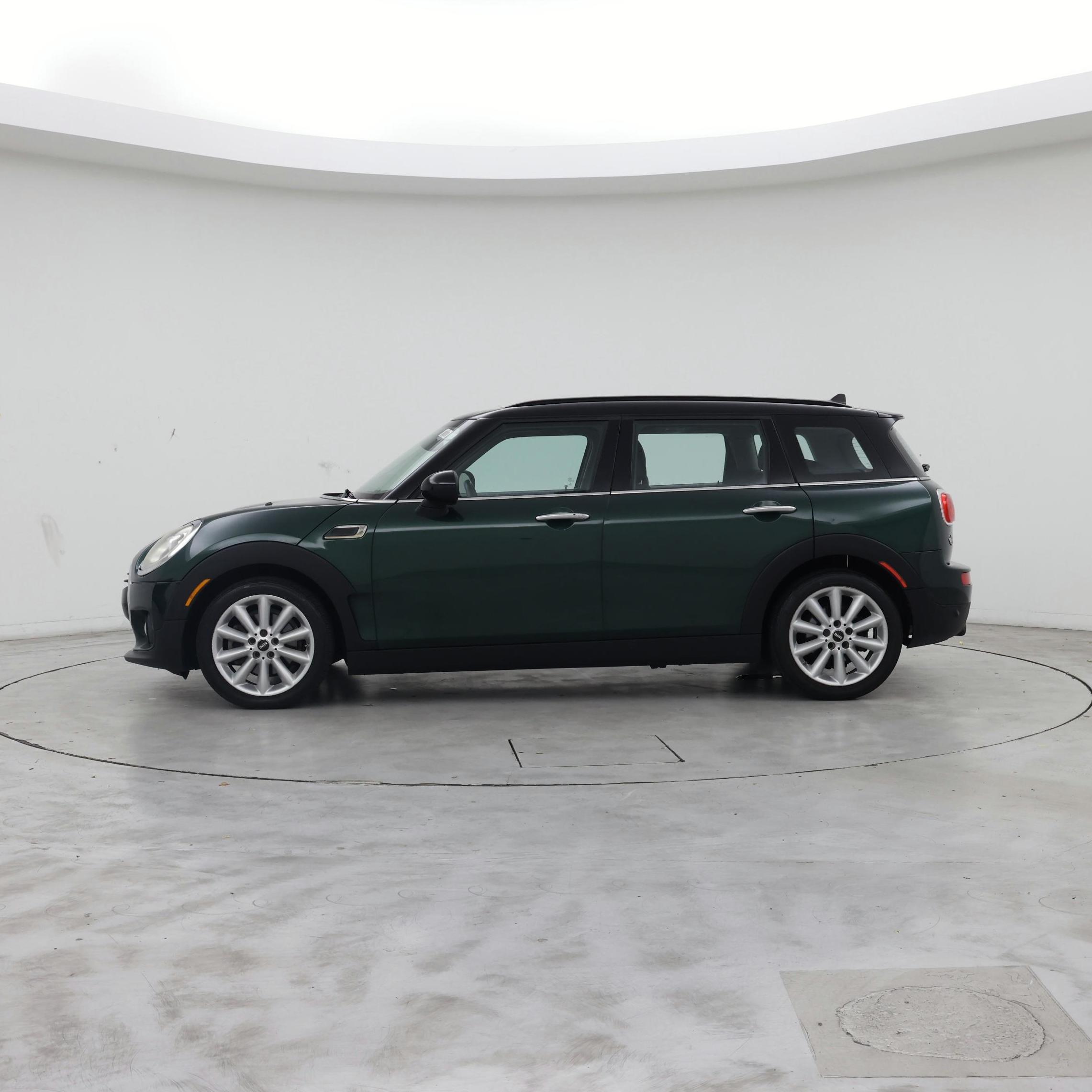 Thumbnail: 2017 MINI Cooper Clubman - 3