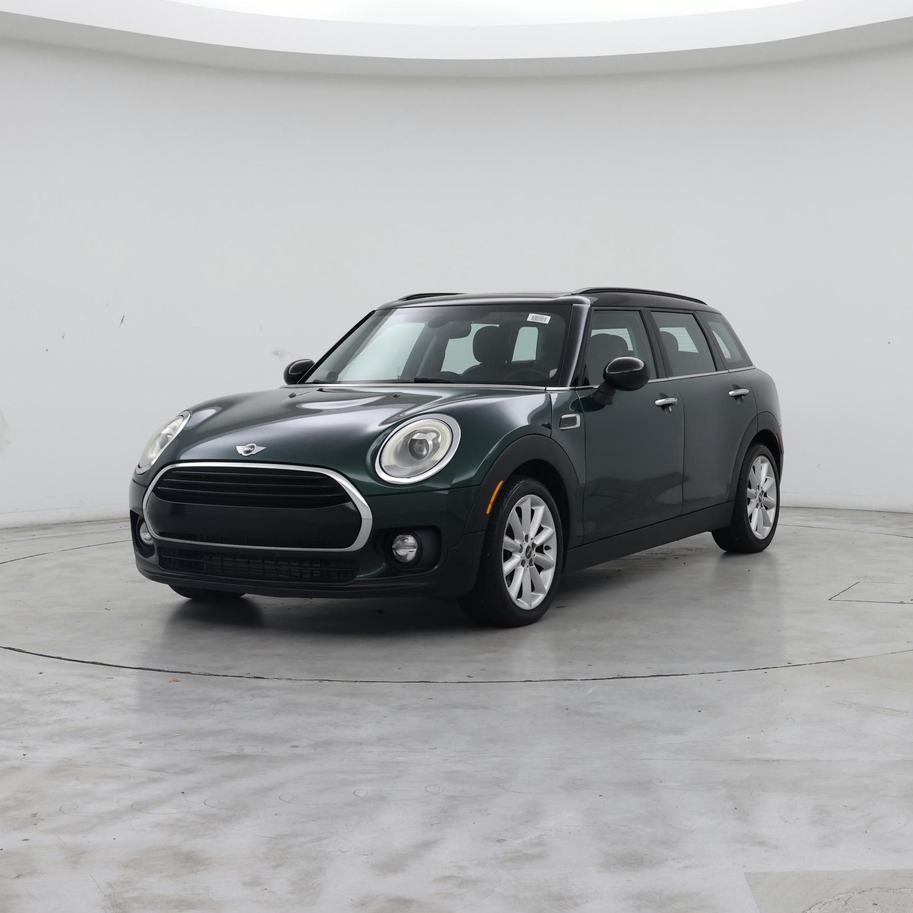 Thumbnail: 2017 MINI Cooper Clubman - 4