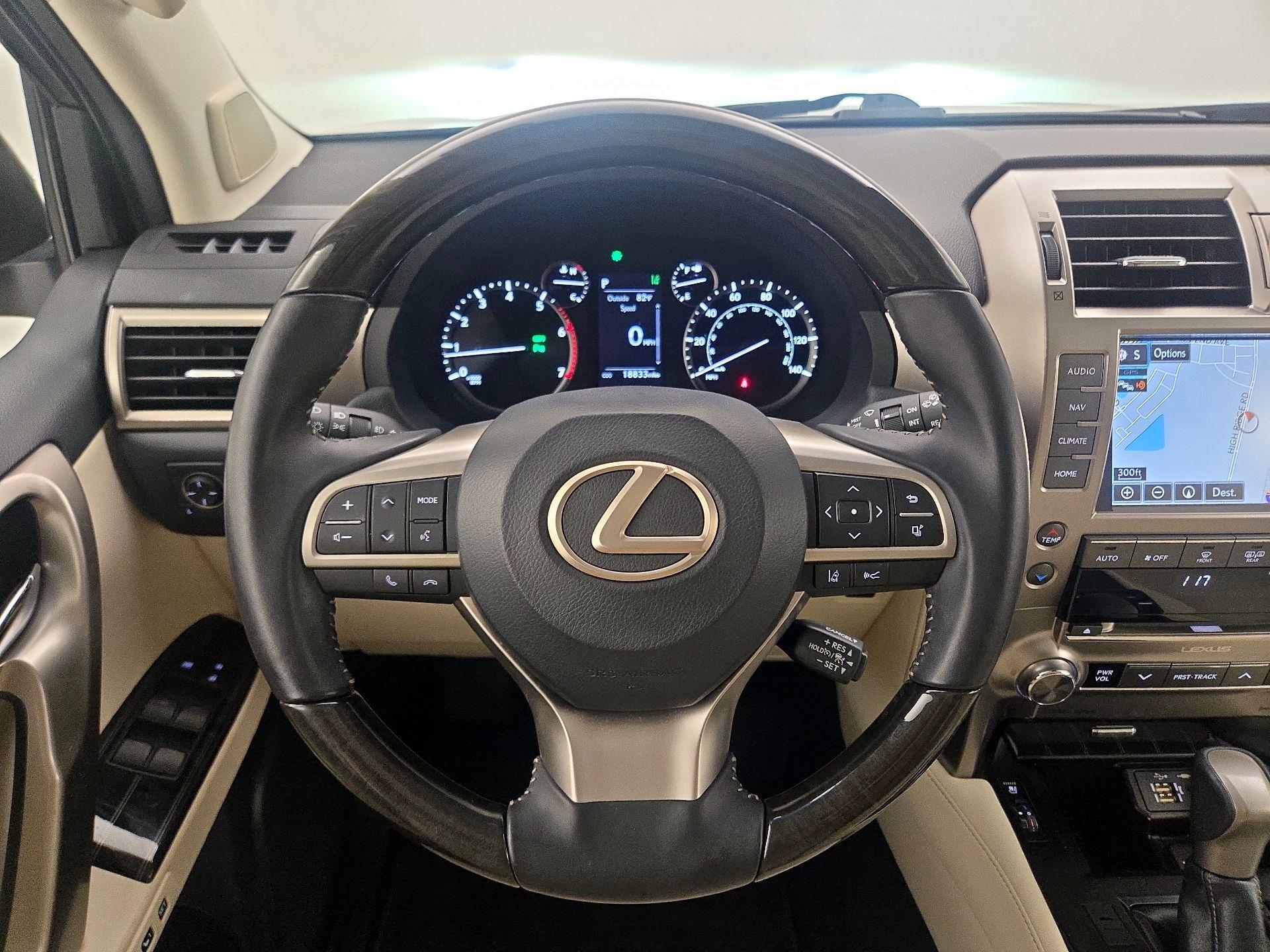 Thumbnail: 2020 Lexus GX - 10
