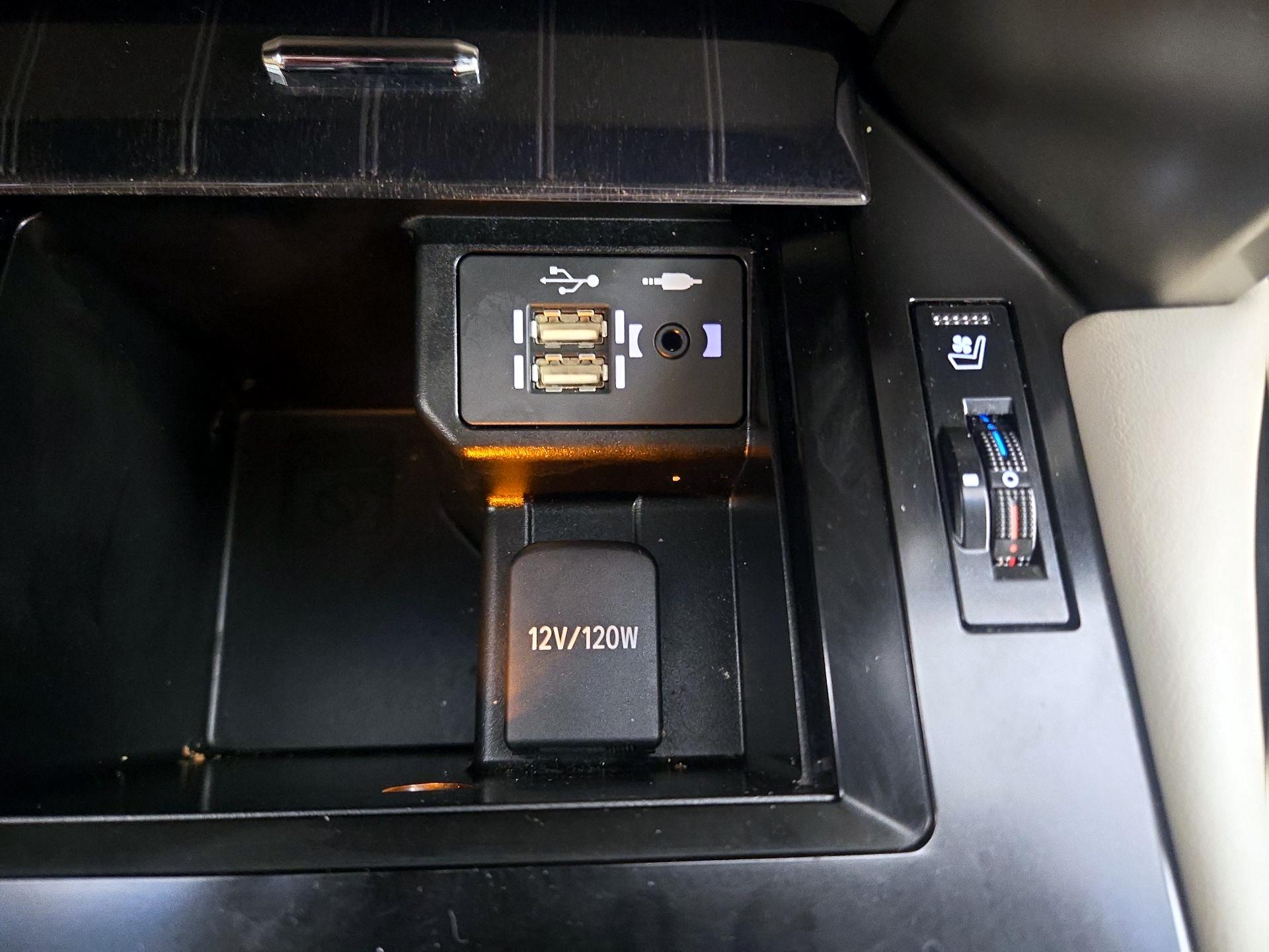 Thumbnail: 2020 Lexus GX - 19