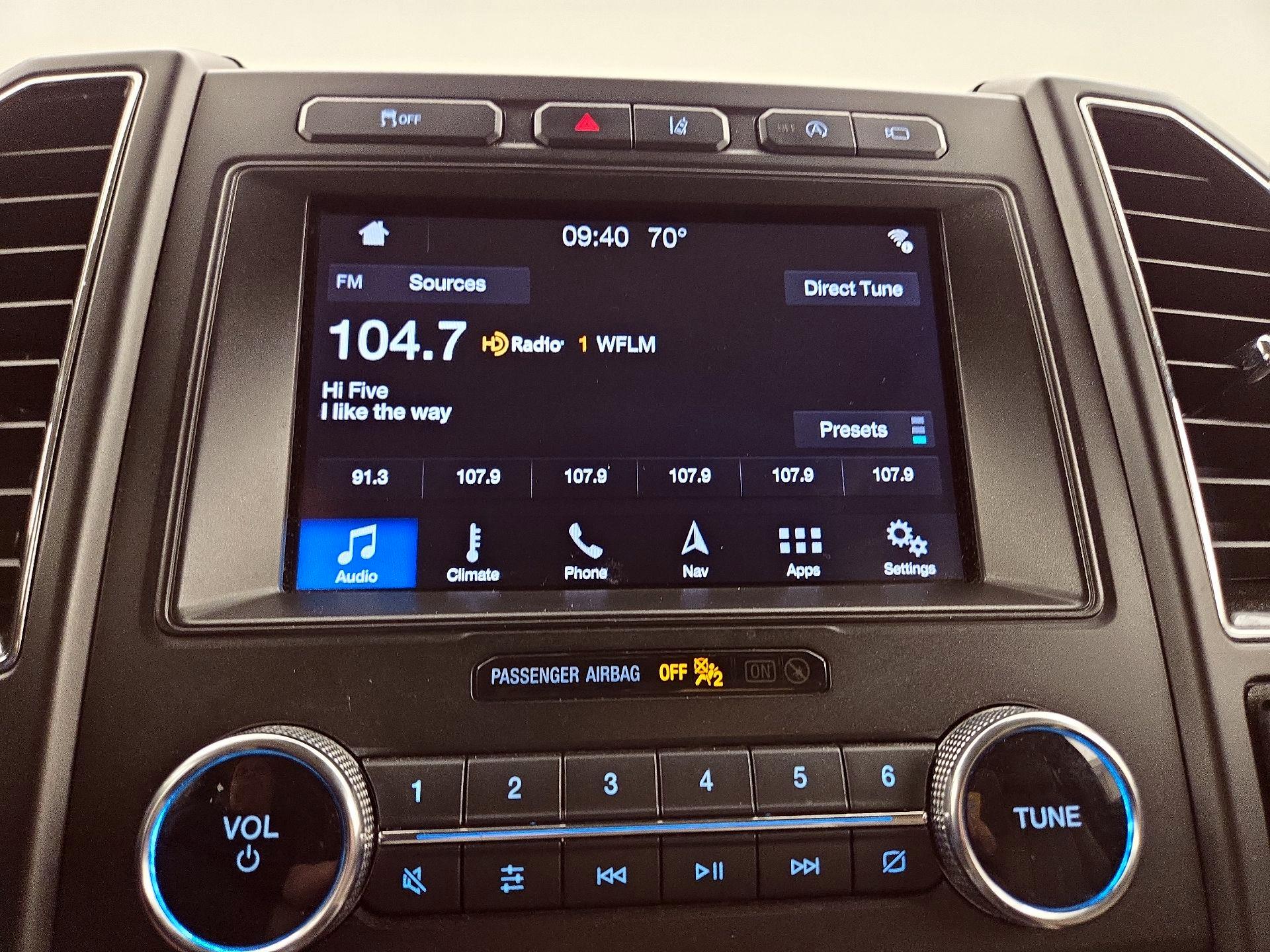 Thumbnail: 2019 Ford Expedition - 16