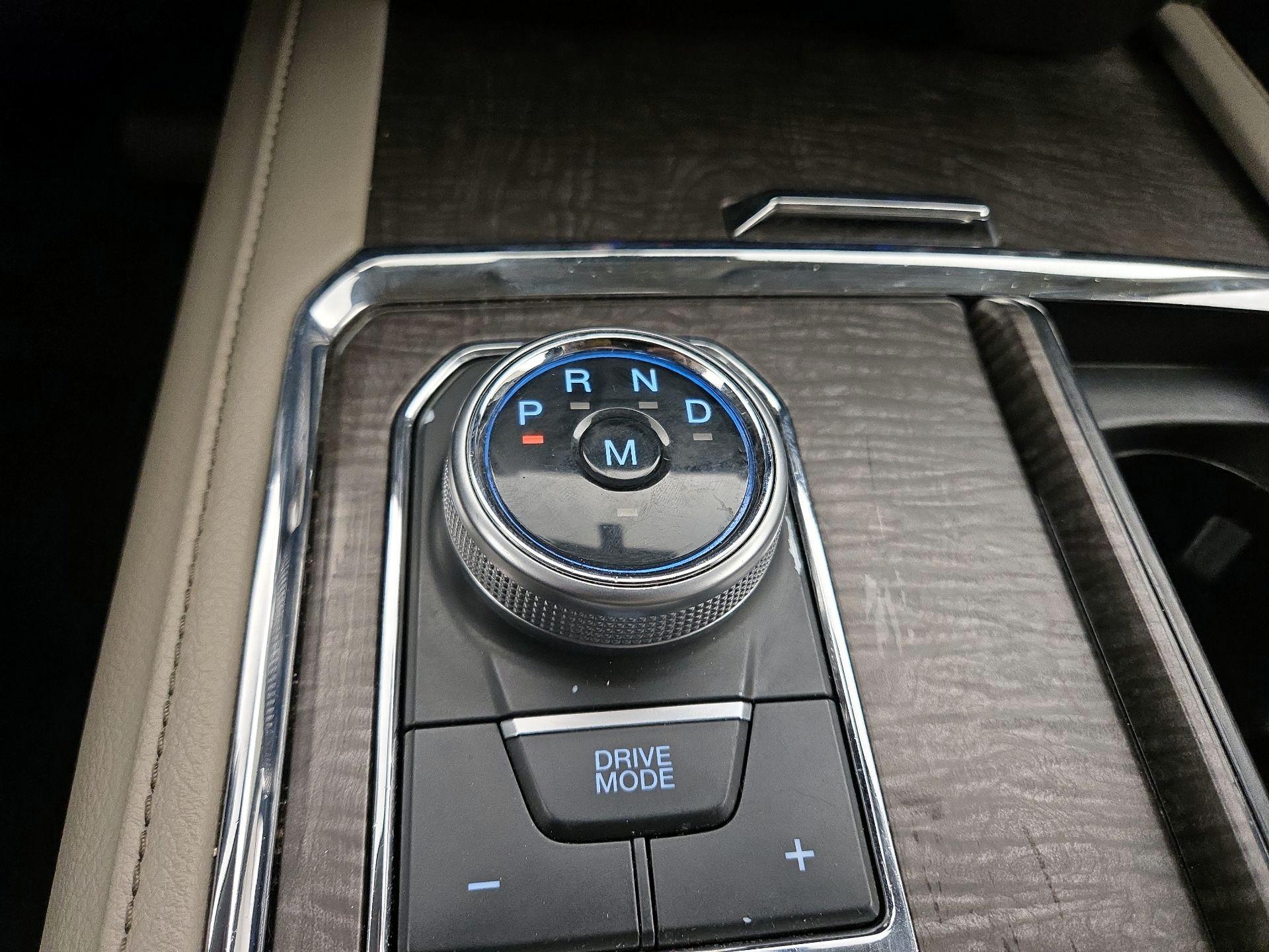 Thumbnail: 2019 Ford Expedition - 18