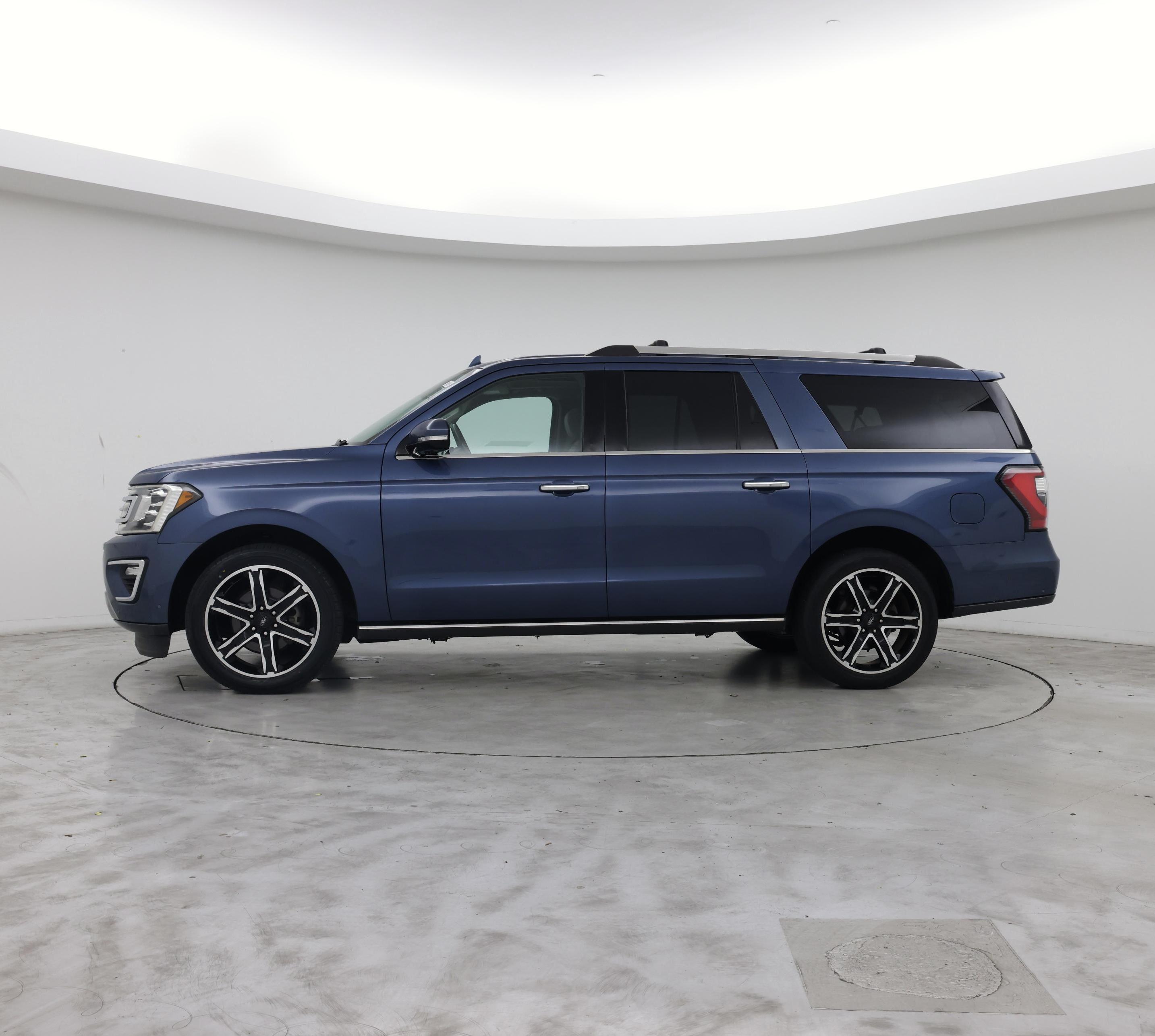 Thumbnail: 2019 Ford Expedition - 3