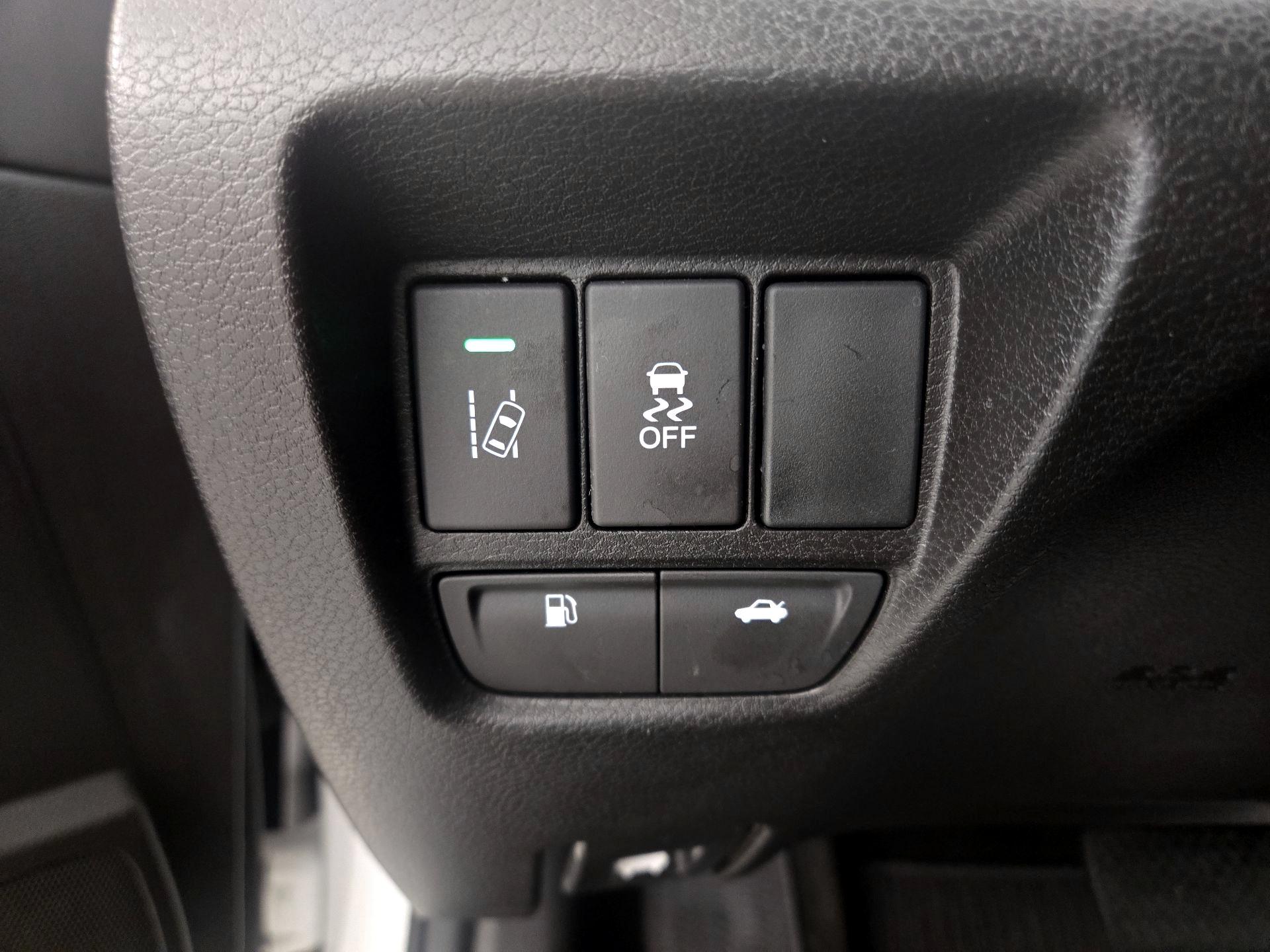 Thumbnail: 2016 Acura TLX - 13