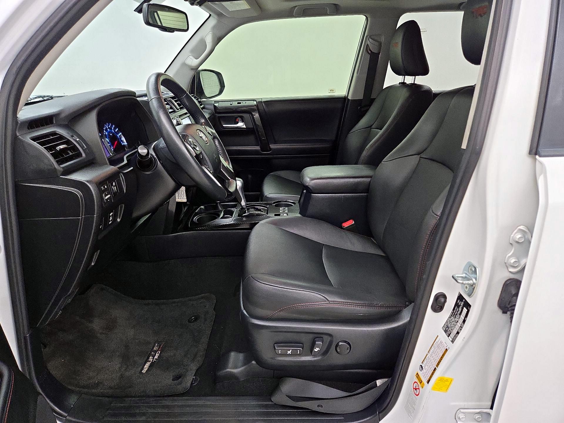 Thumbnail: 2019 Toyota 4Runner - 11